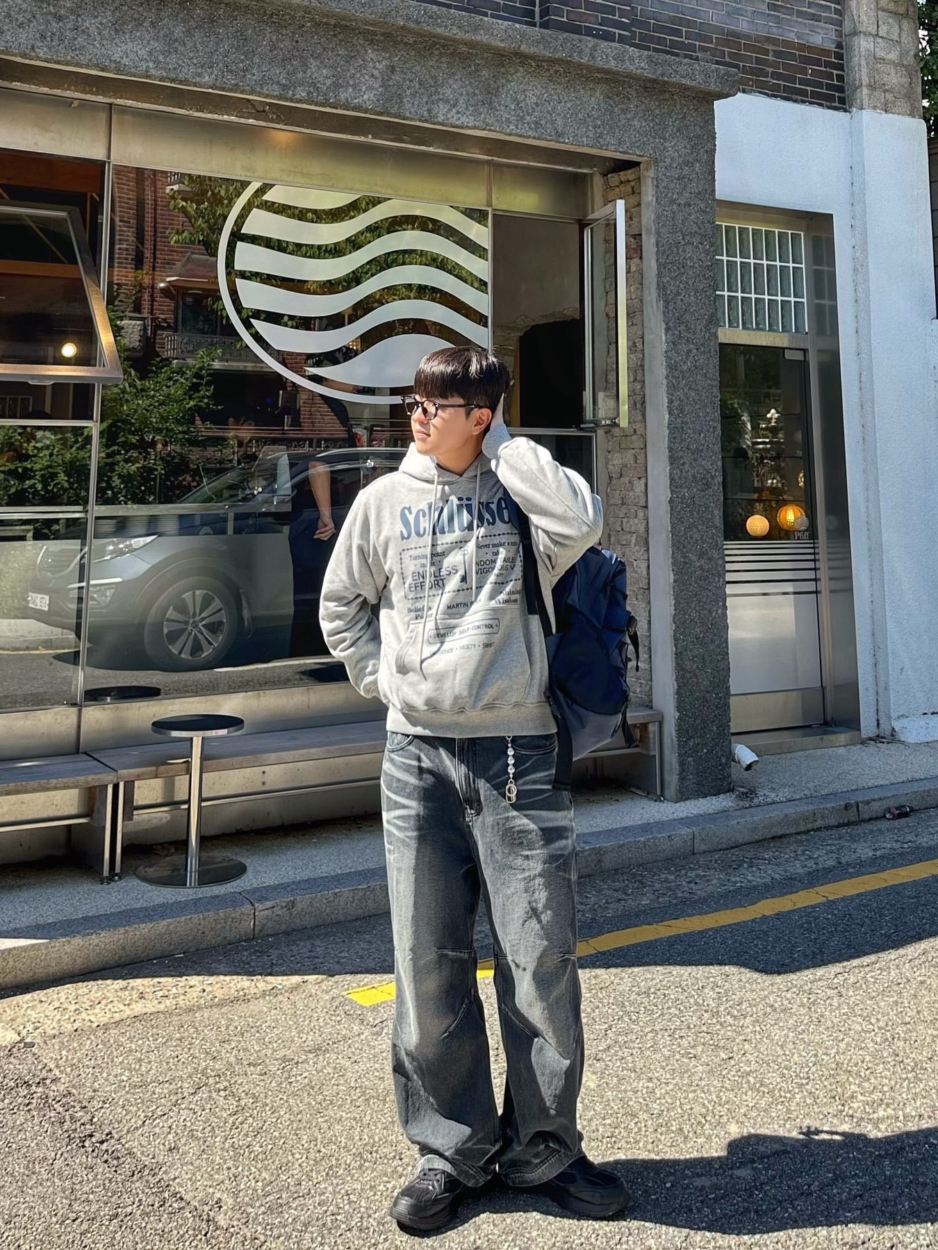 BLR Embossed Wave Washing Wide Denim Pants Blue, BLR Embossed Wave Washing Wide Denim Pants Black 착용 스타일