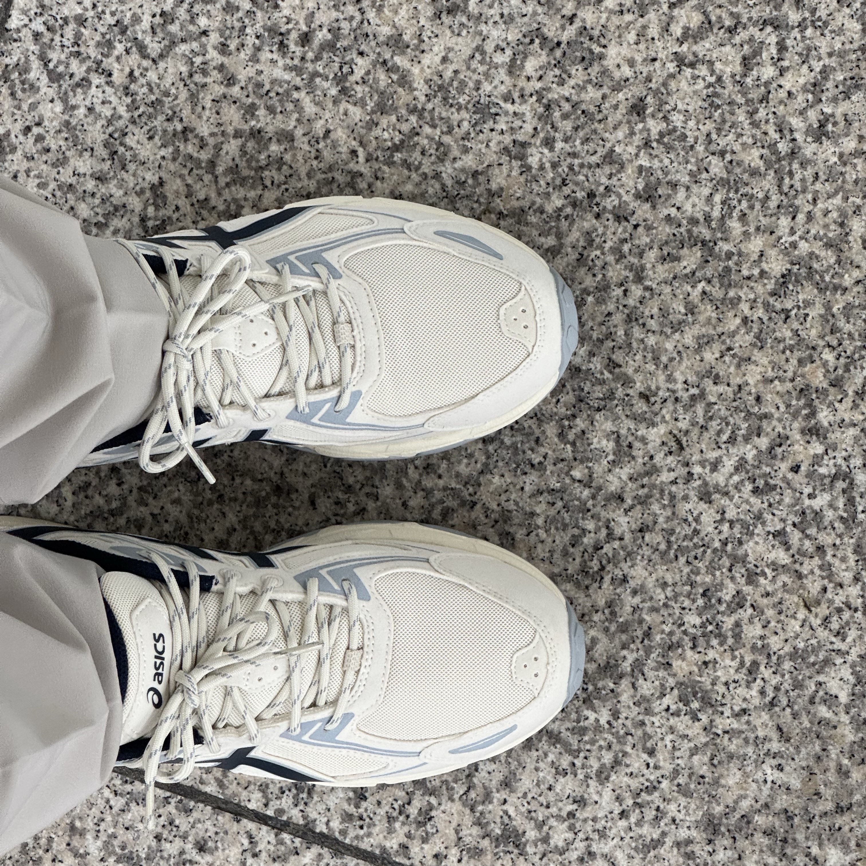 Asics Gel-Venture 6 SPS Birch French Blue 착용 스타일