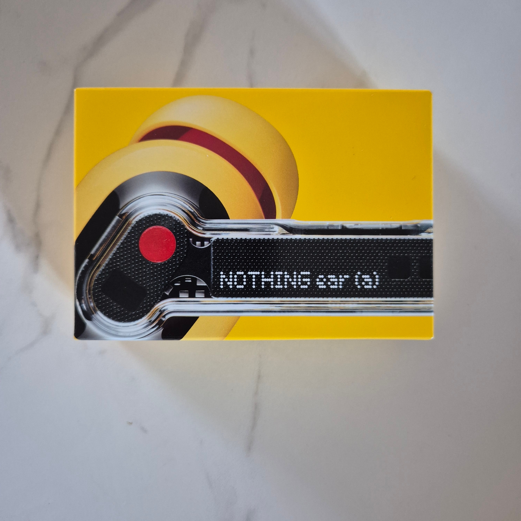 Nothing Ear (a) Yellow 착용 스타일