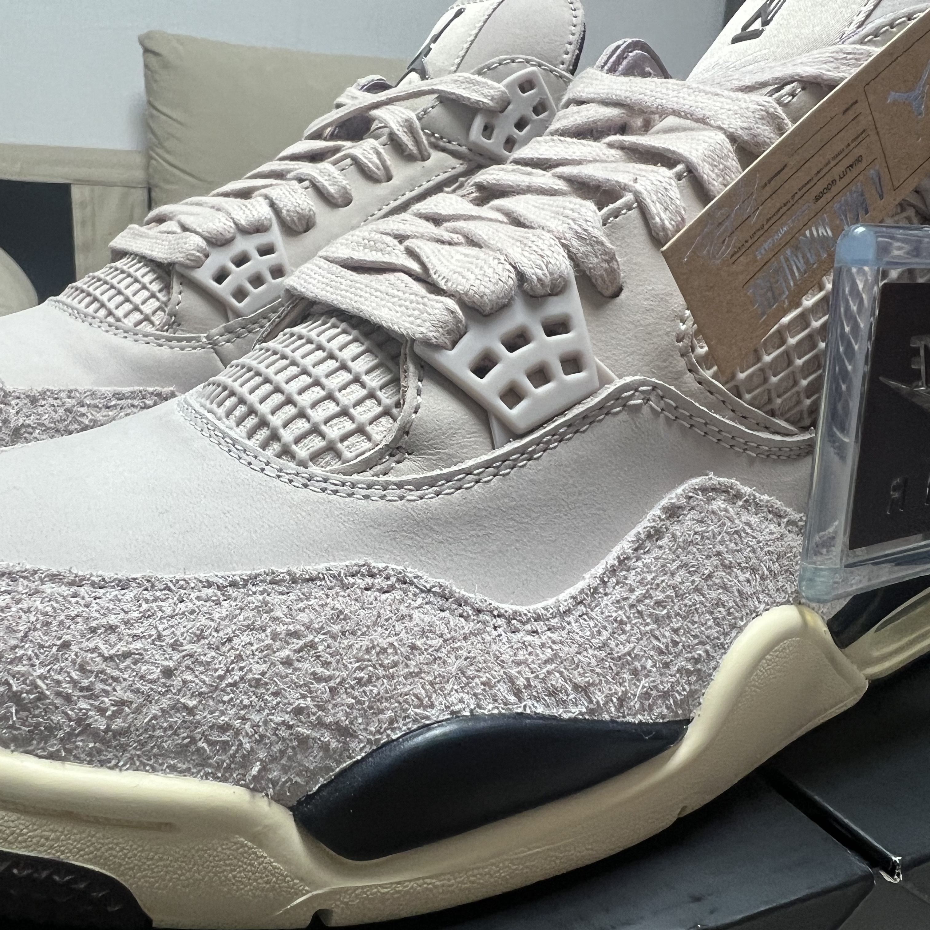 (W) Jordan 4 x A Ma Maniere Retro OG SP W.Y.W.S. 착용 스타일 - 3