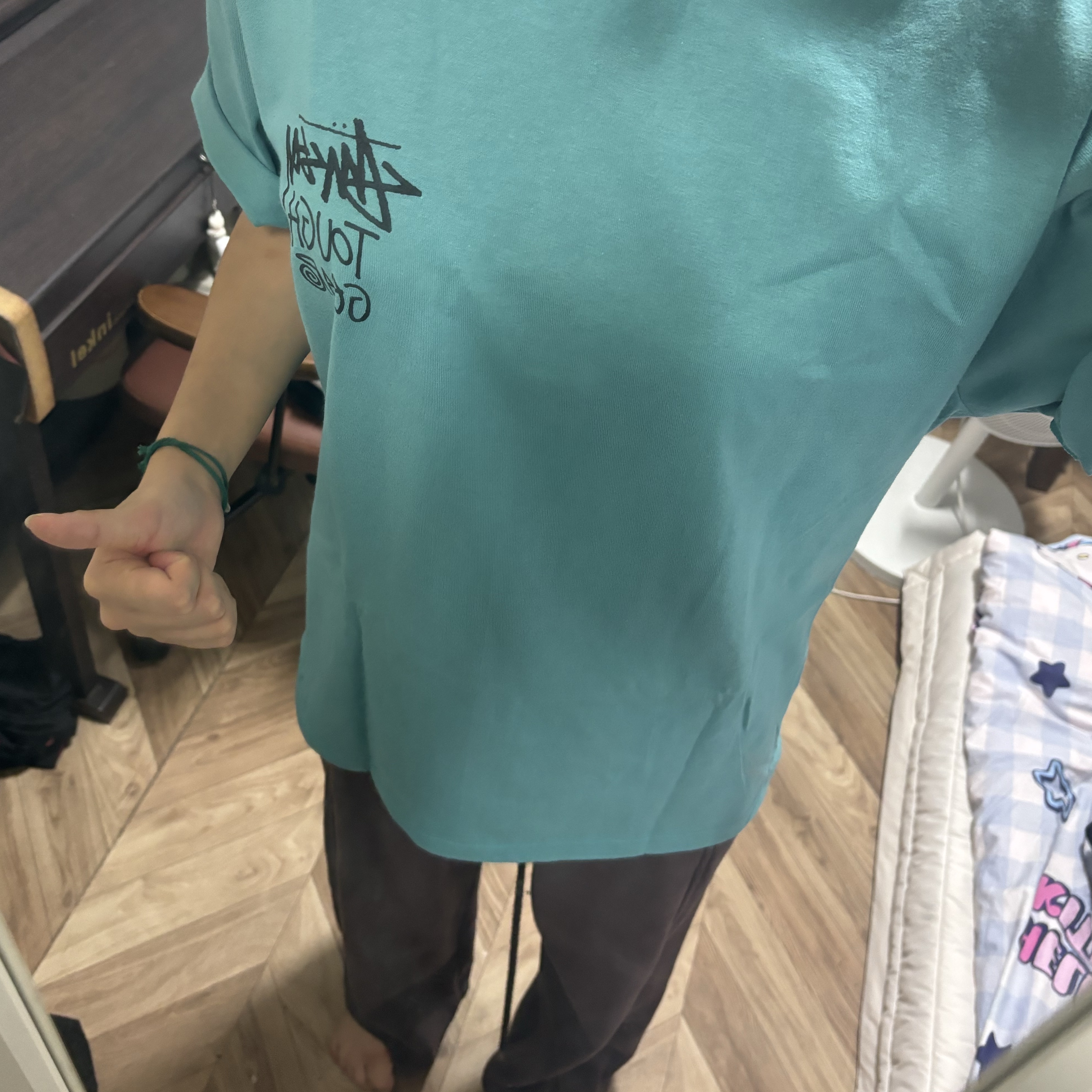 Stussy Tough Gear T-Shirt Ocean 착용 스타일