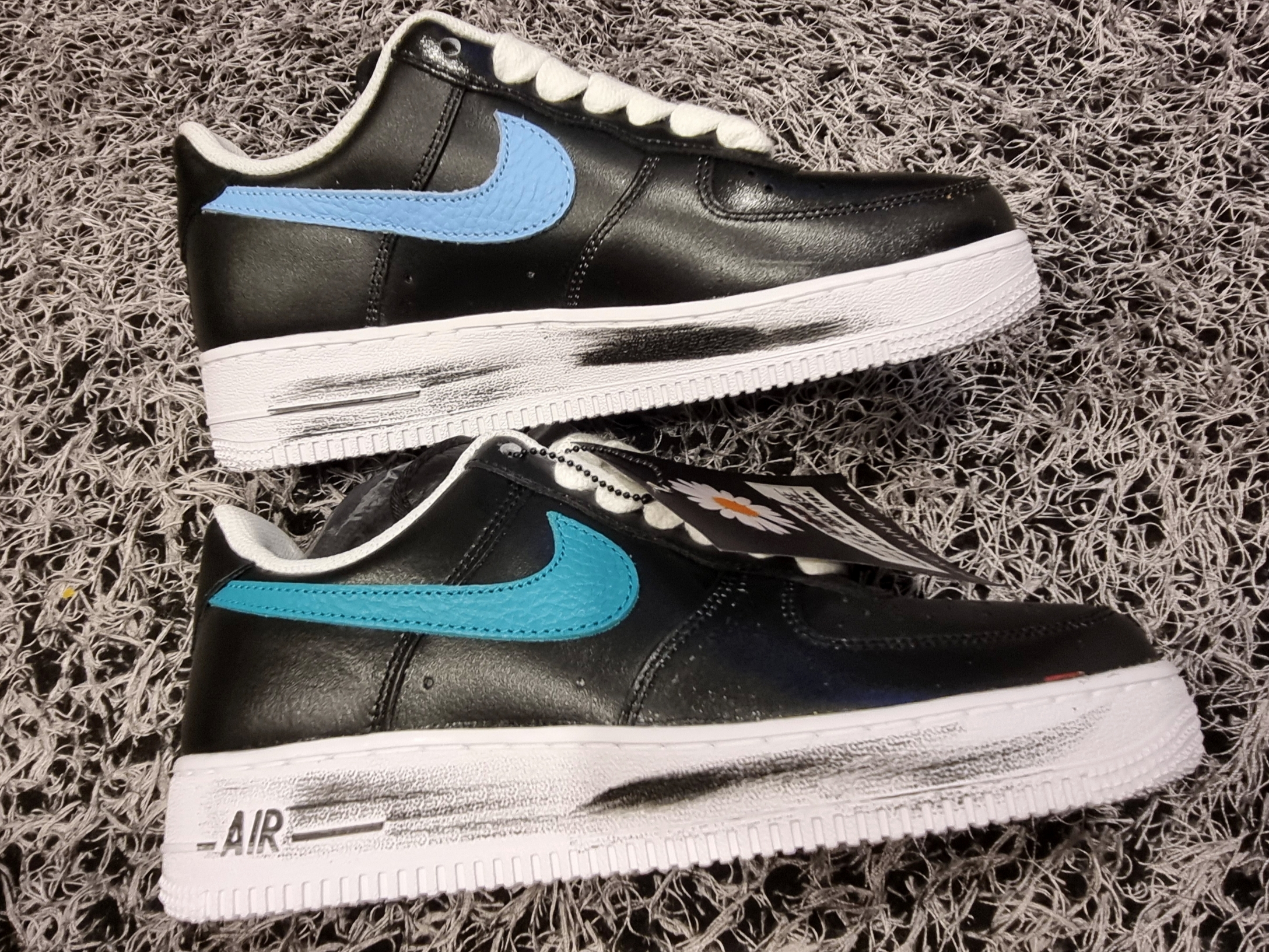 Nike x Peaceminusone Air Force 1 Low Para-Noise 3.0 Black and Multicolor 착용 스타일 - 3