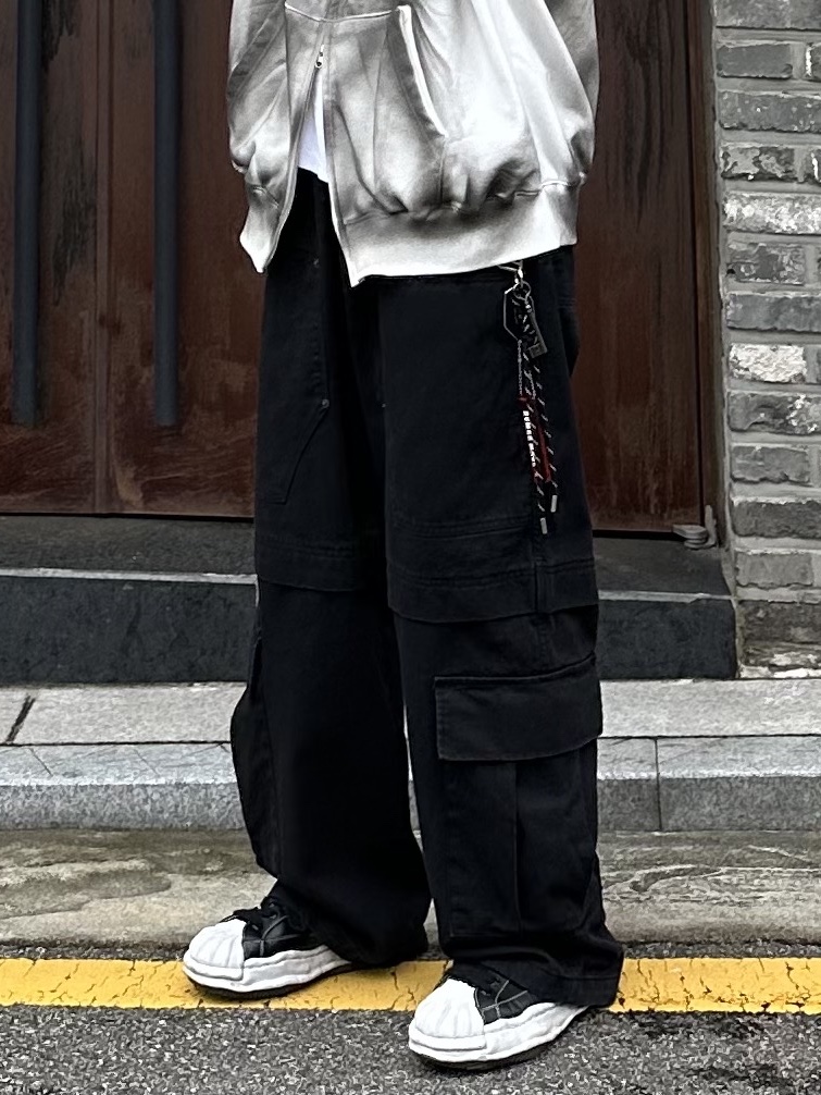 Maison Mihara Yasuhiro Blakey OG Sole Canvas Low-top Sneakers Black White, Maison Mihara Yasuhiro Blakey OG Sole Leather Low-top Sneakers Black 착용 스타일 - 7