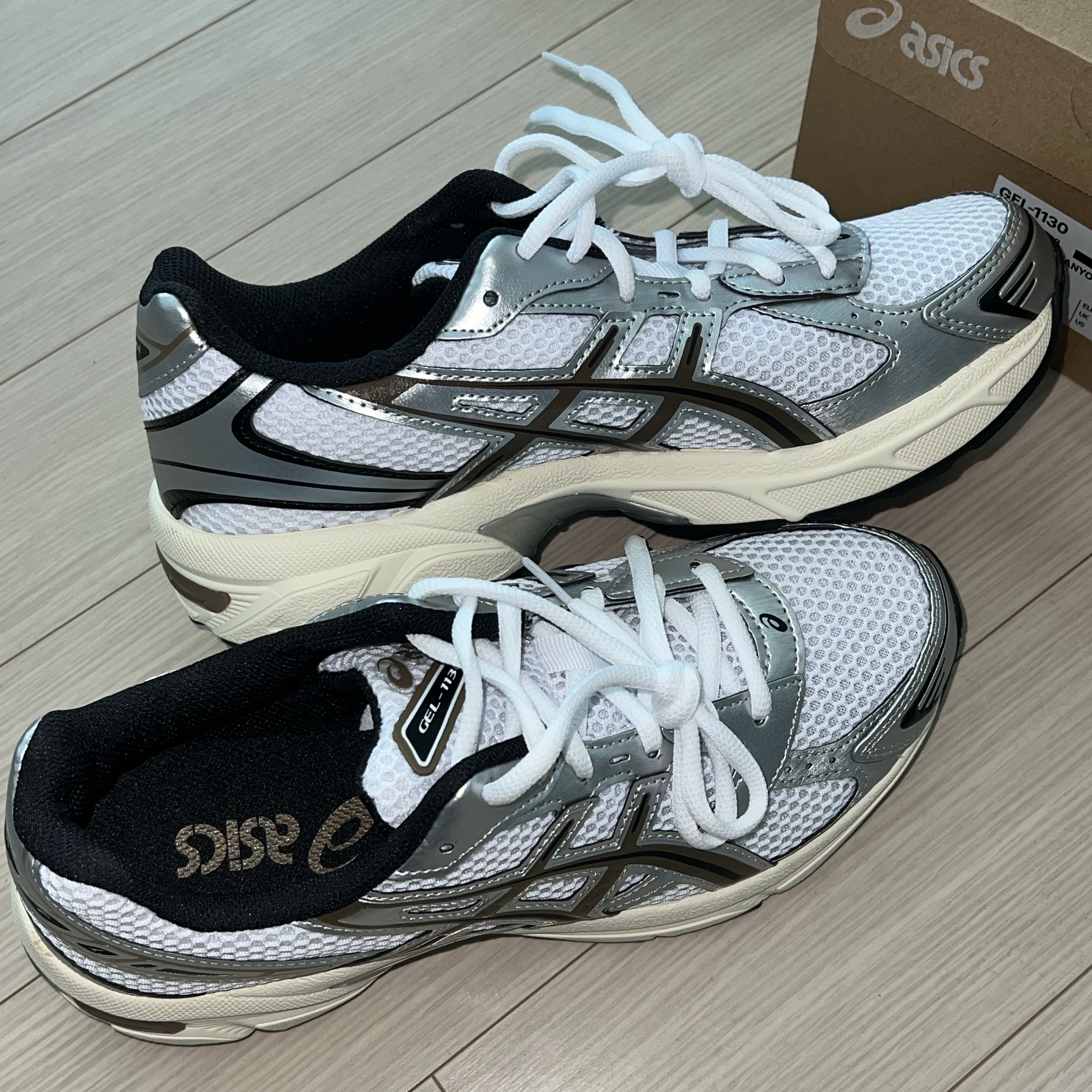 Asics Gel-1130 White Clay Canyon 착용 스타일
