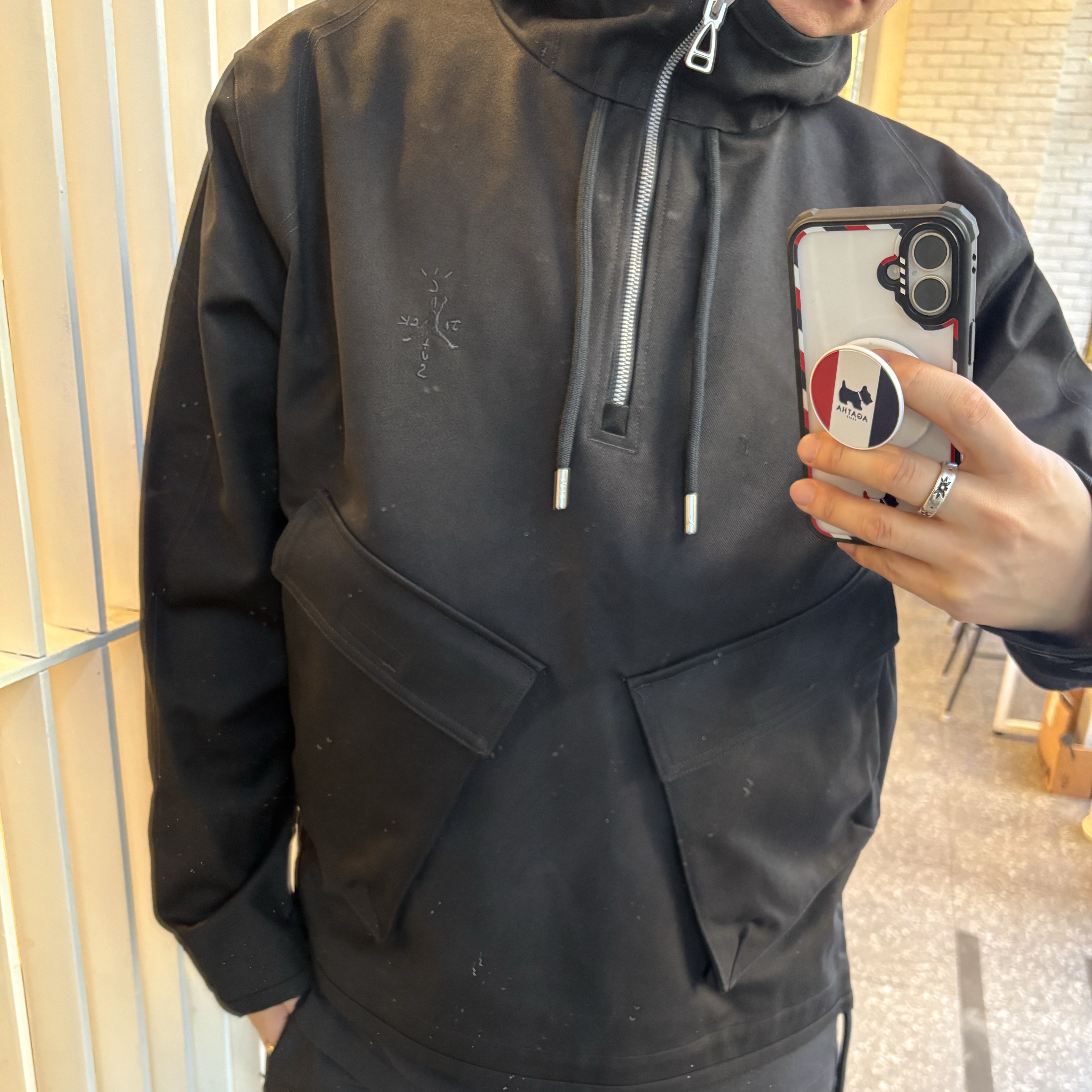 Jordan x Travis Scott Half Zip Jacket Black (DZ5488-010) 착용 스타일 - 2