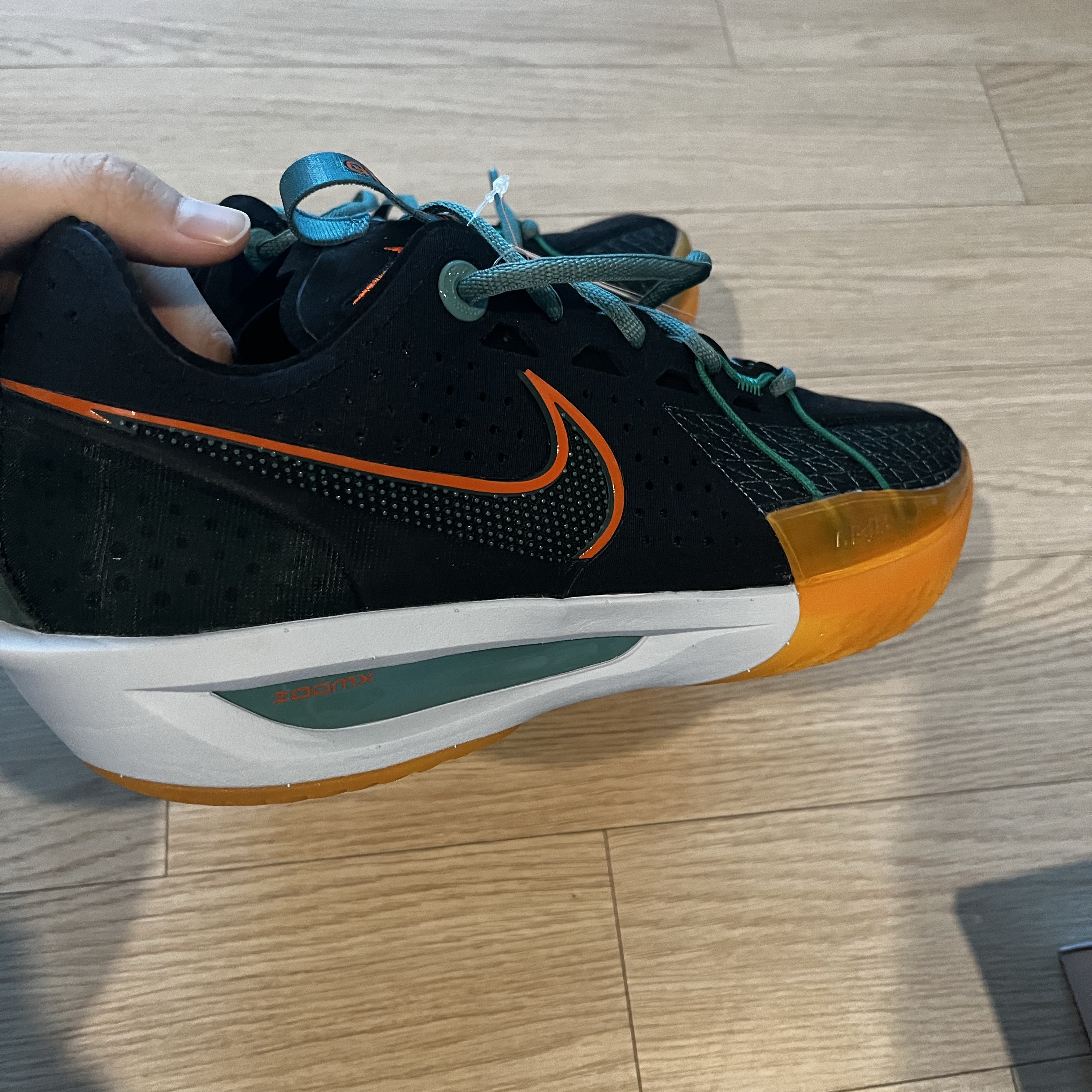Nike Air Zoom GT Cut 3 EP Black Malachite 착용 스타일 - 3