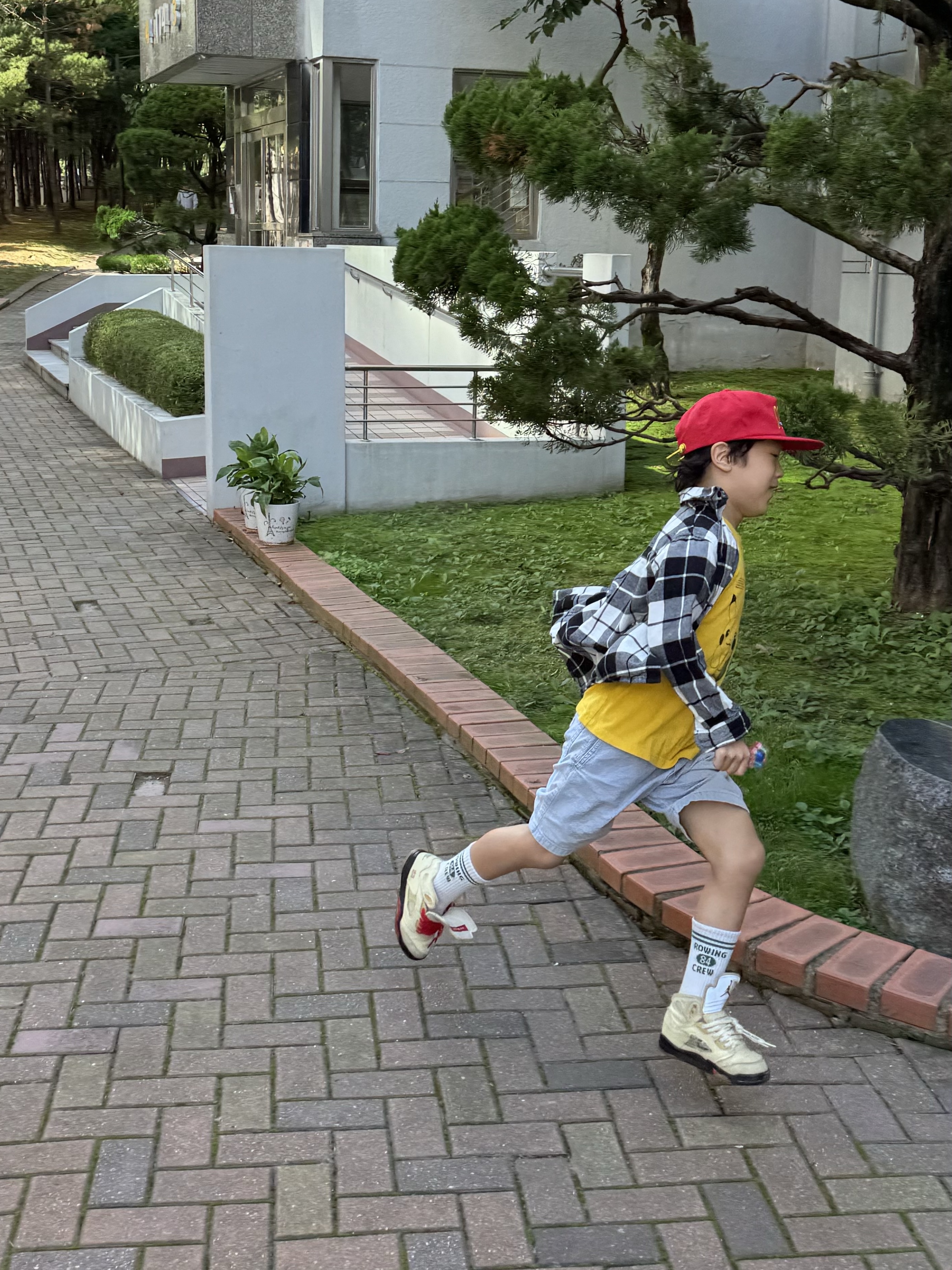(PS) Jordan 5 x Off-White Retro SP Sail Fire Red 착용 스타일 - 1