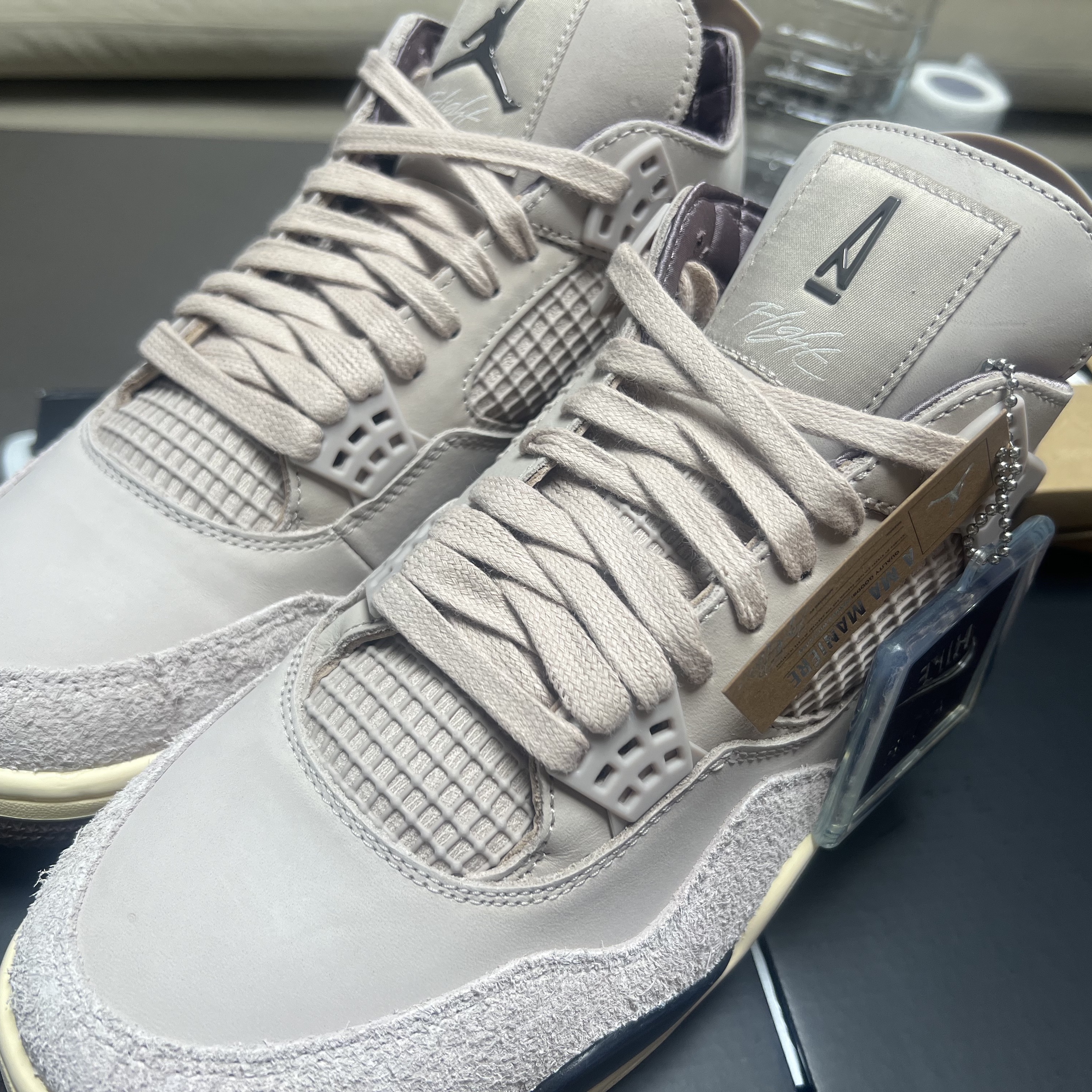 (W) Jordan 4 x A Ma Maniere Retro OG SP W.Y.W.S. 착용 스타일 - 4