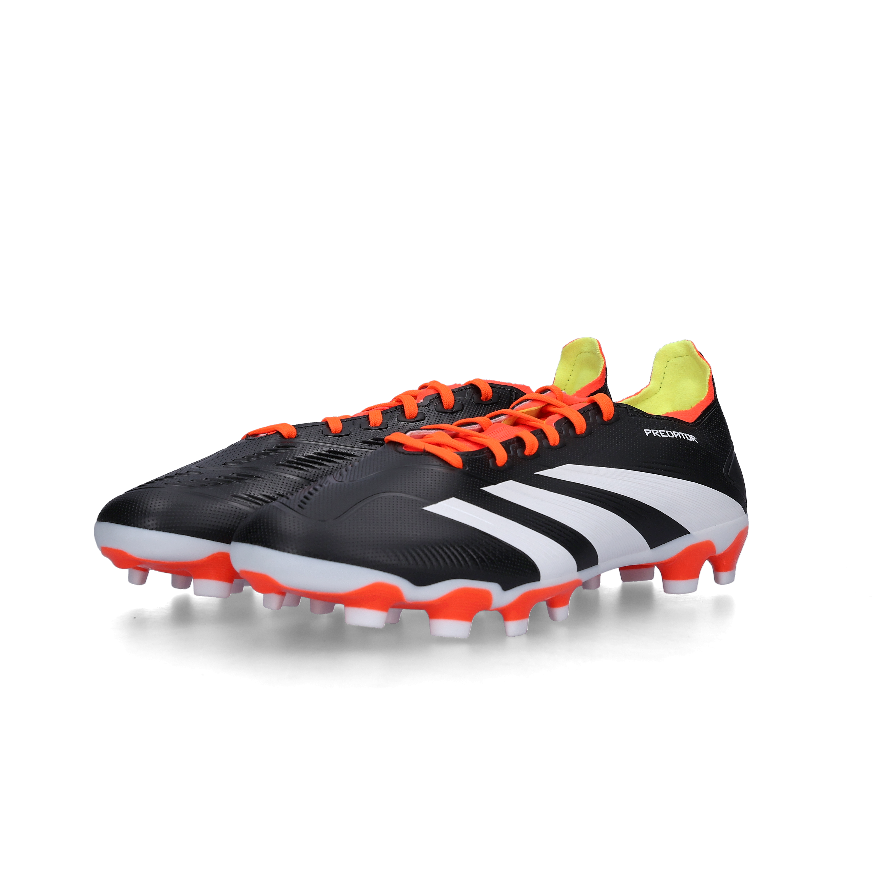 Adidas Predator 24 League Low MG Core Black Cloud White