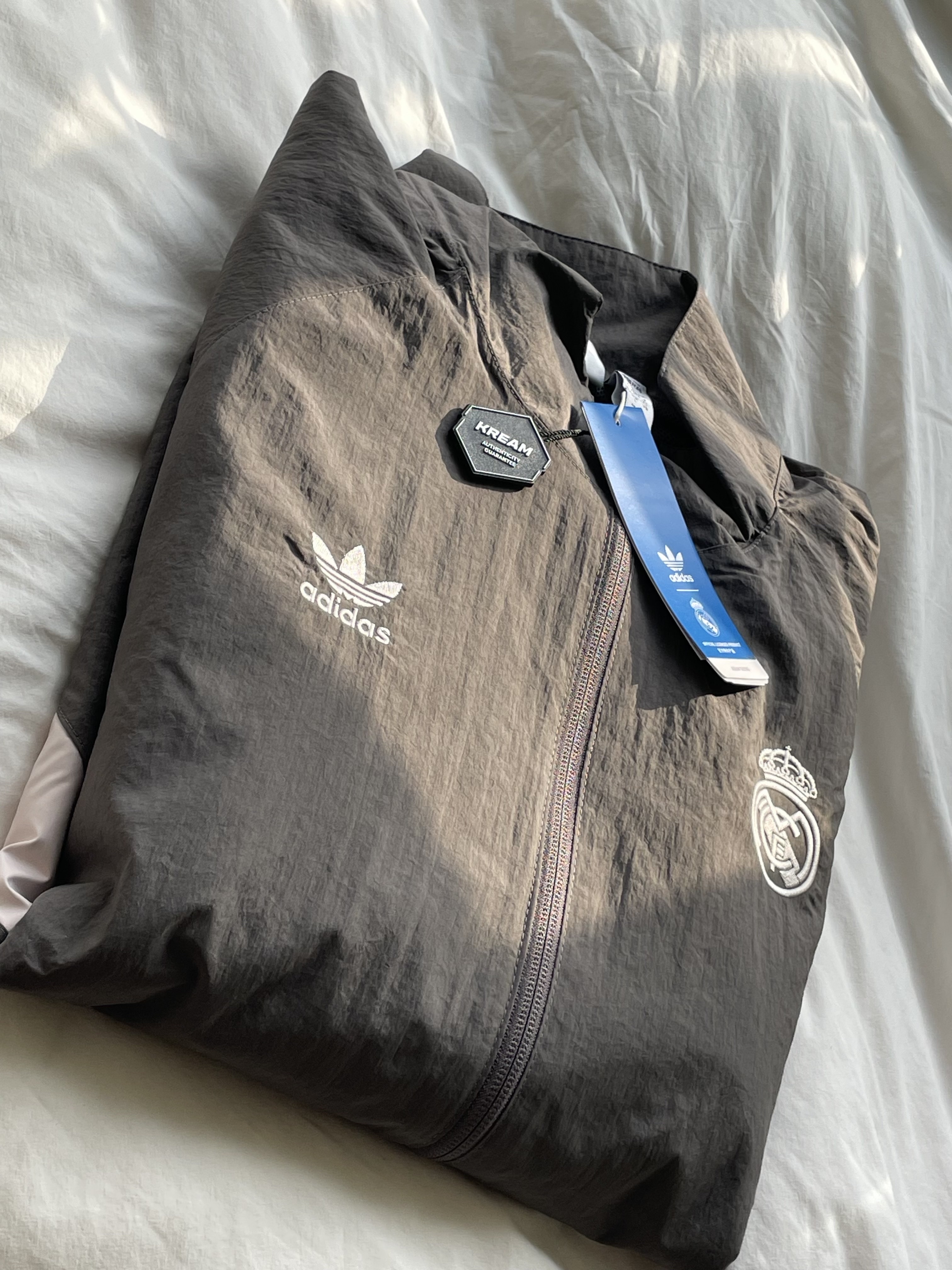 Adidas Real Madrid Originals Track Top Charcoal Grey - KR Sizing 착용 스타일 - 3