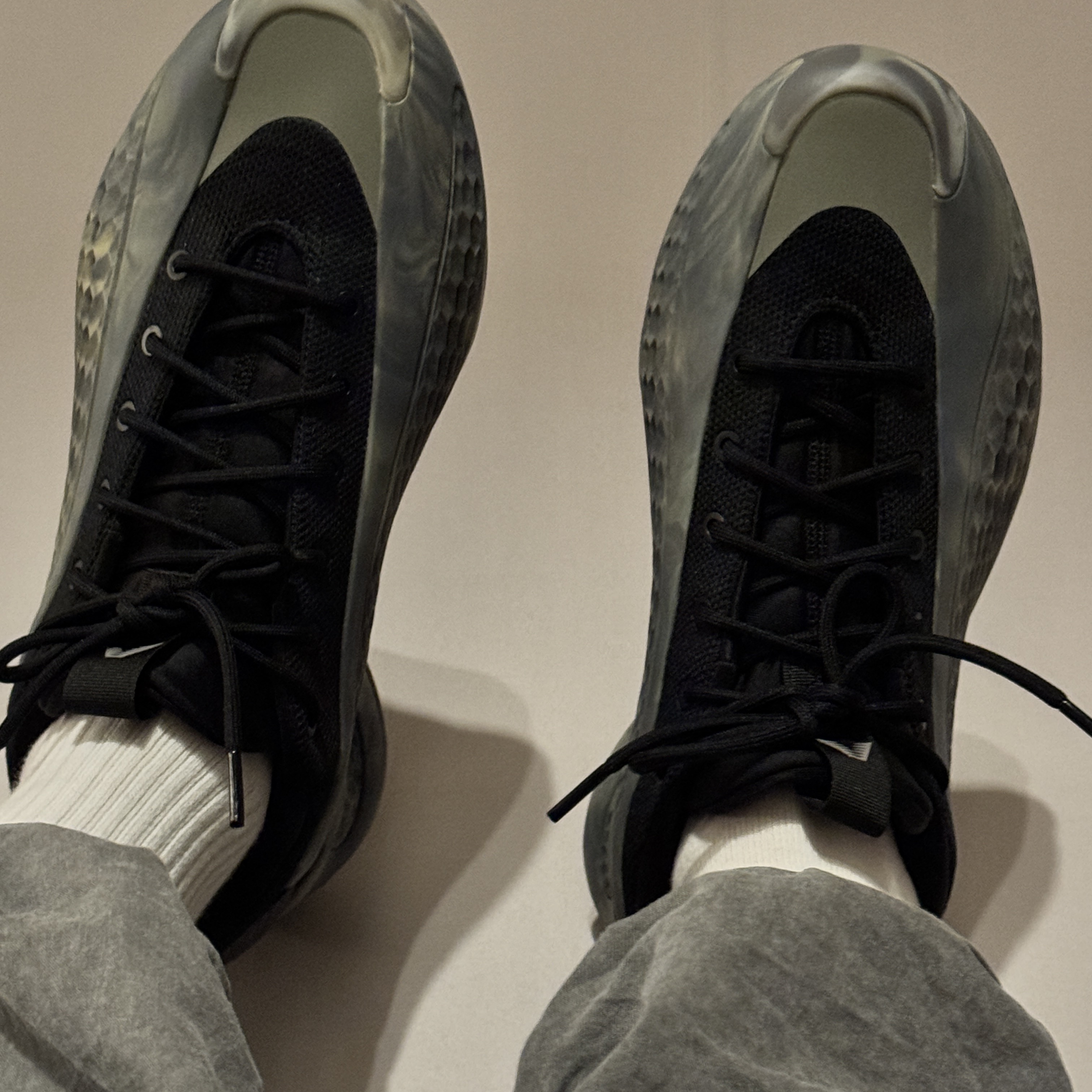 Adidas A.E. 1 Low Silver Pebble Core Black 착용 스타일