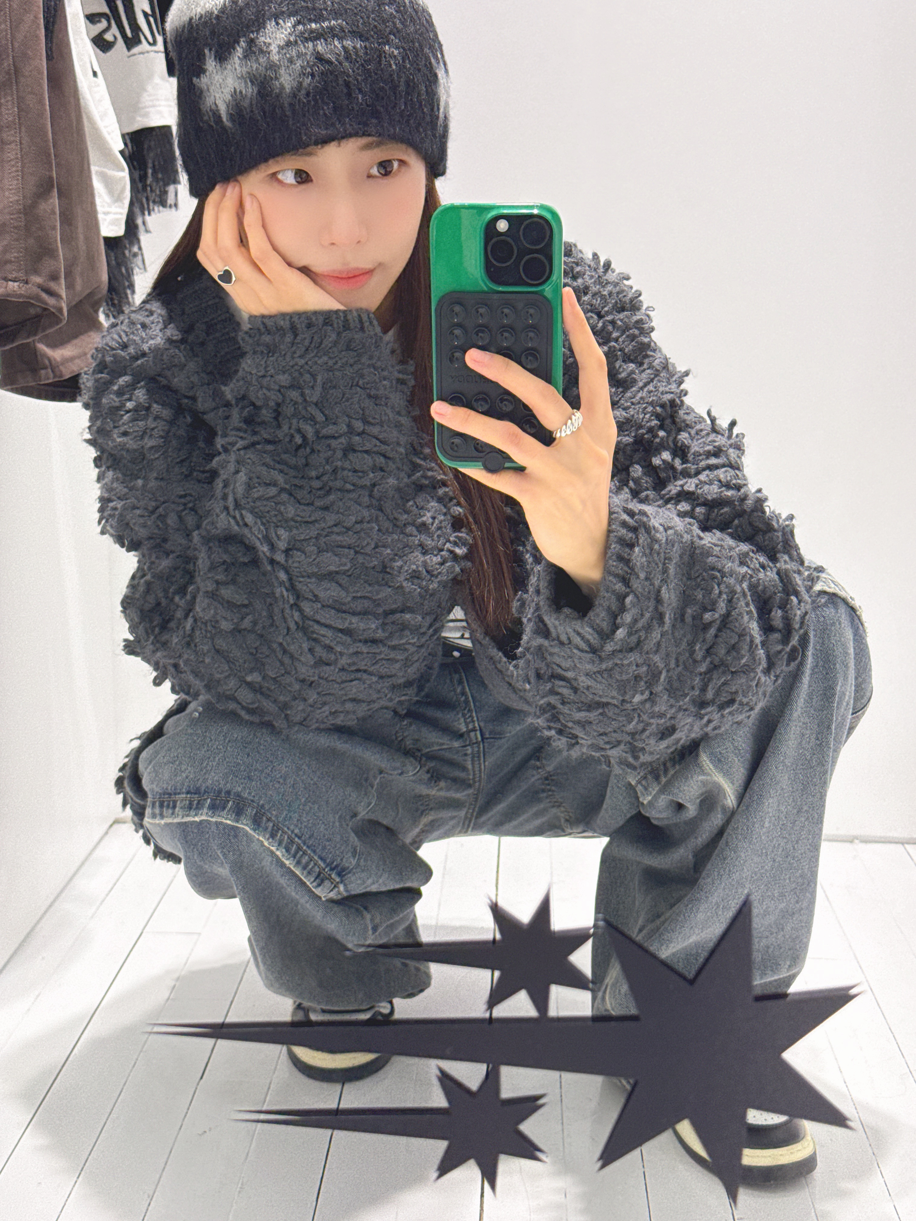 Nonenon Black Love Ring, (W) Autry Medalist Low Leather Sneakers Black White 착용 스타일
