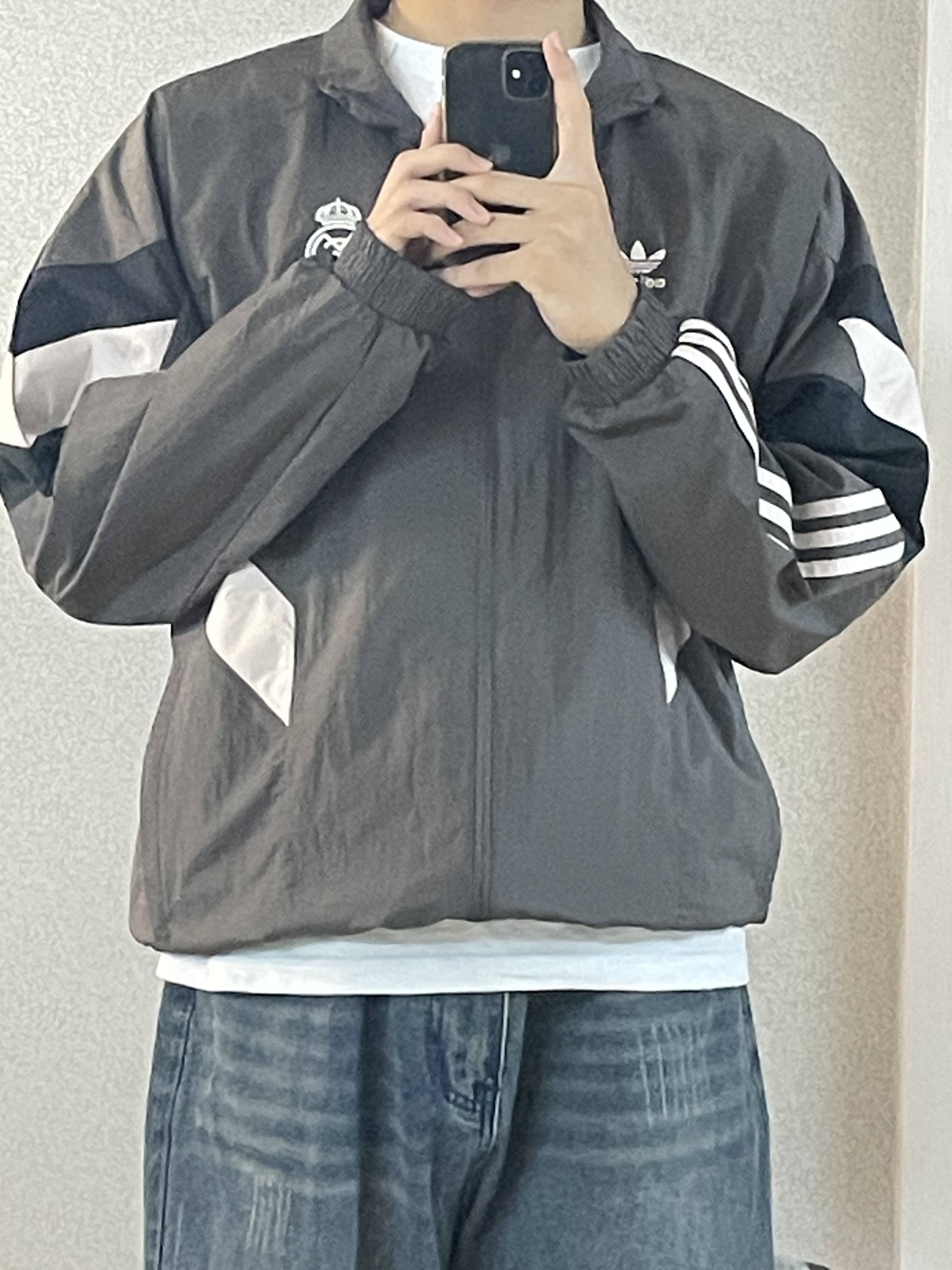 Adidas Real Madrid Originals Track Top Charcoal Grey - KR Sizing 착용 스타일 - 1