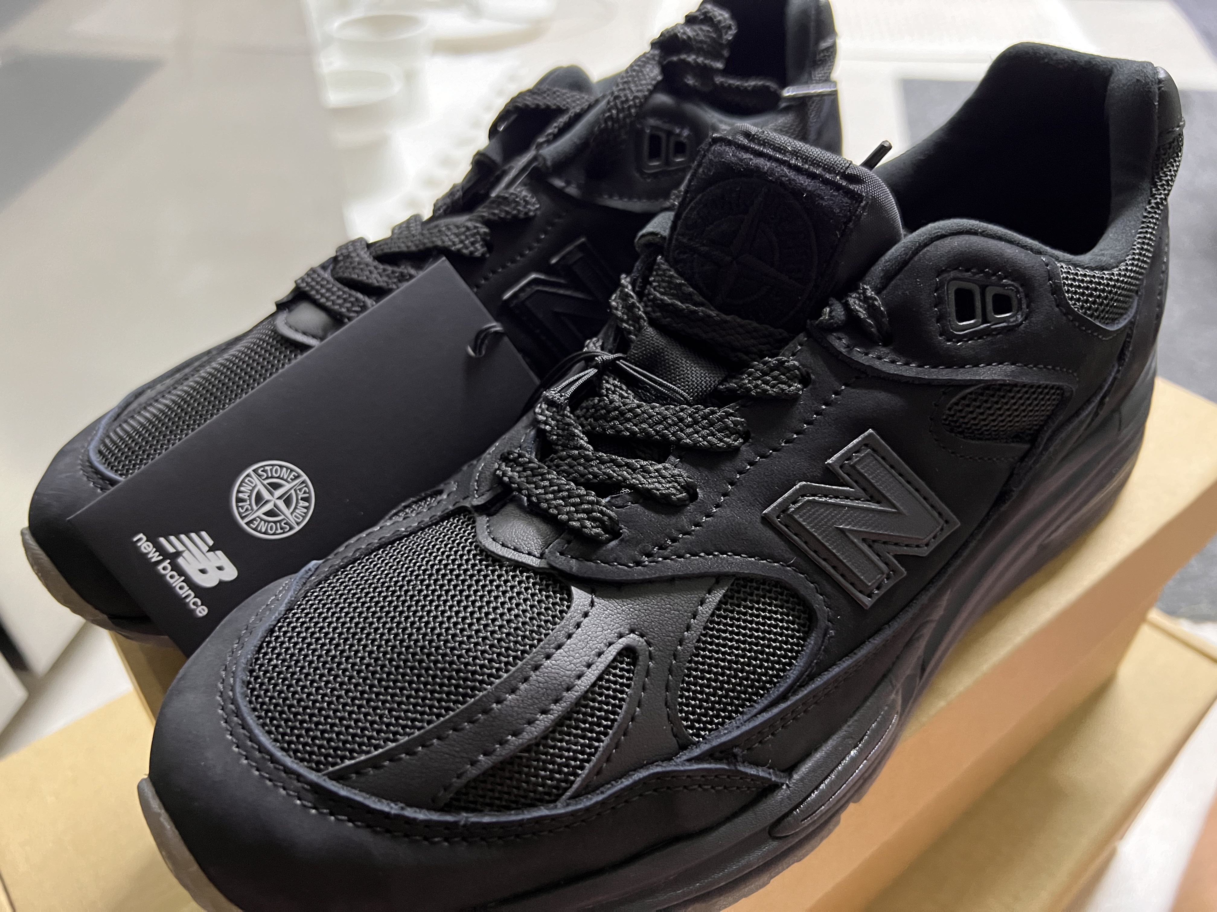 New Balance x Stone Island 991v2 Made in UK Black 착용 스타일 - 2