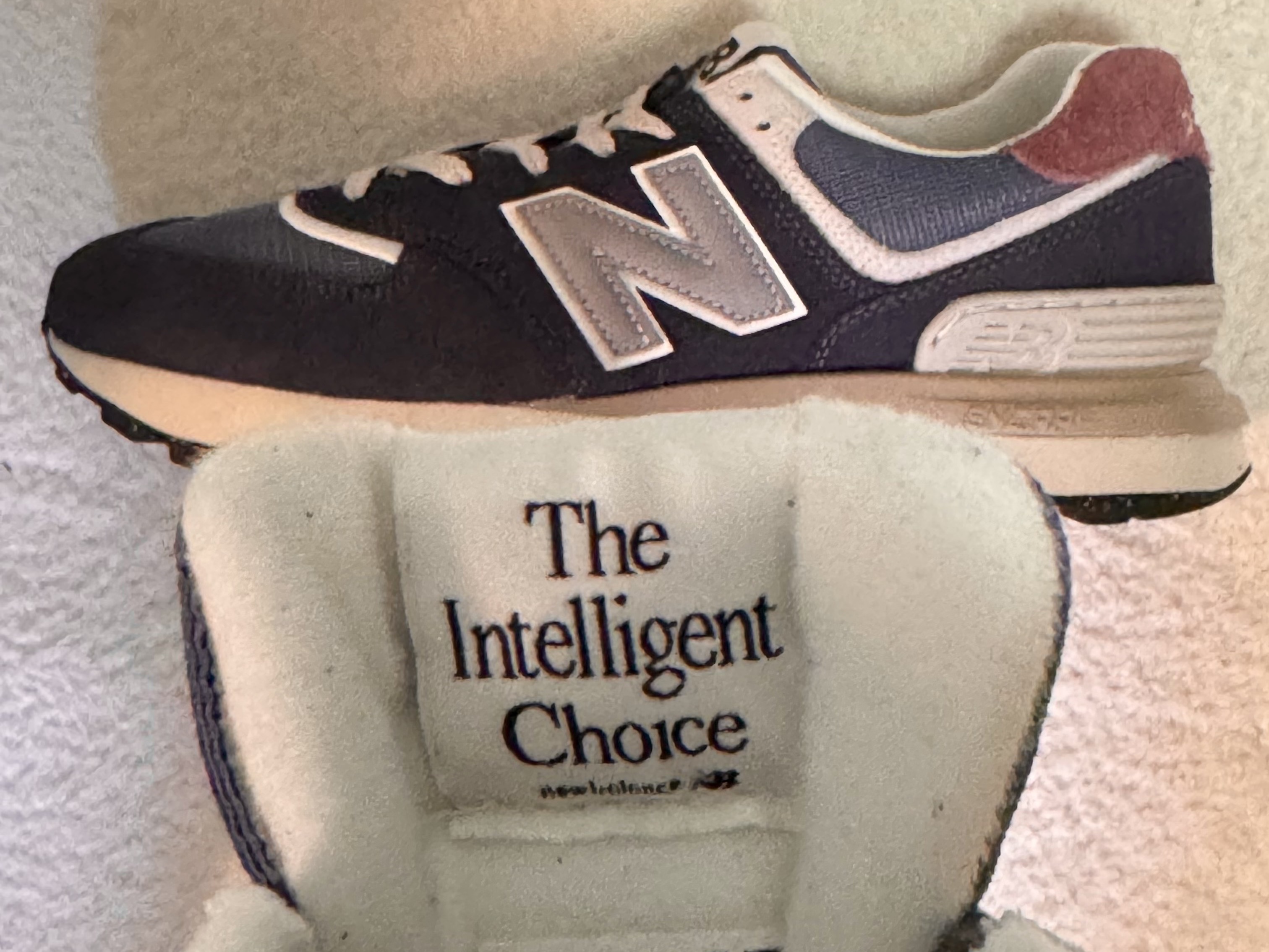 New Balance 574 Legacy Grey Navy 착용 스타일 - 1