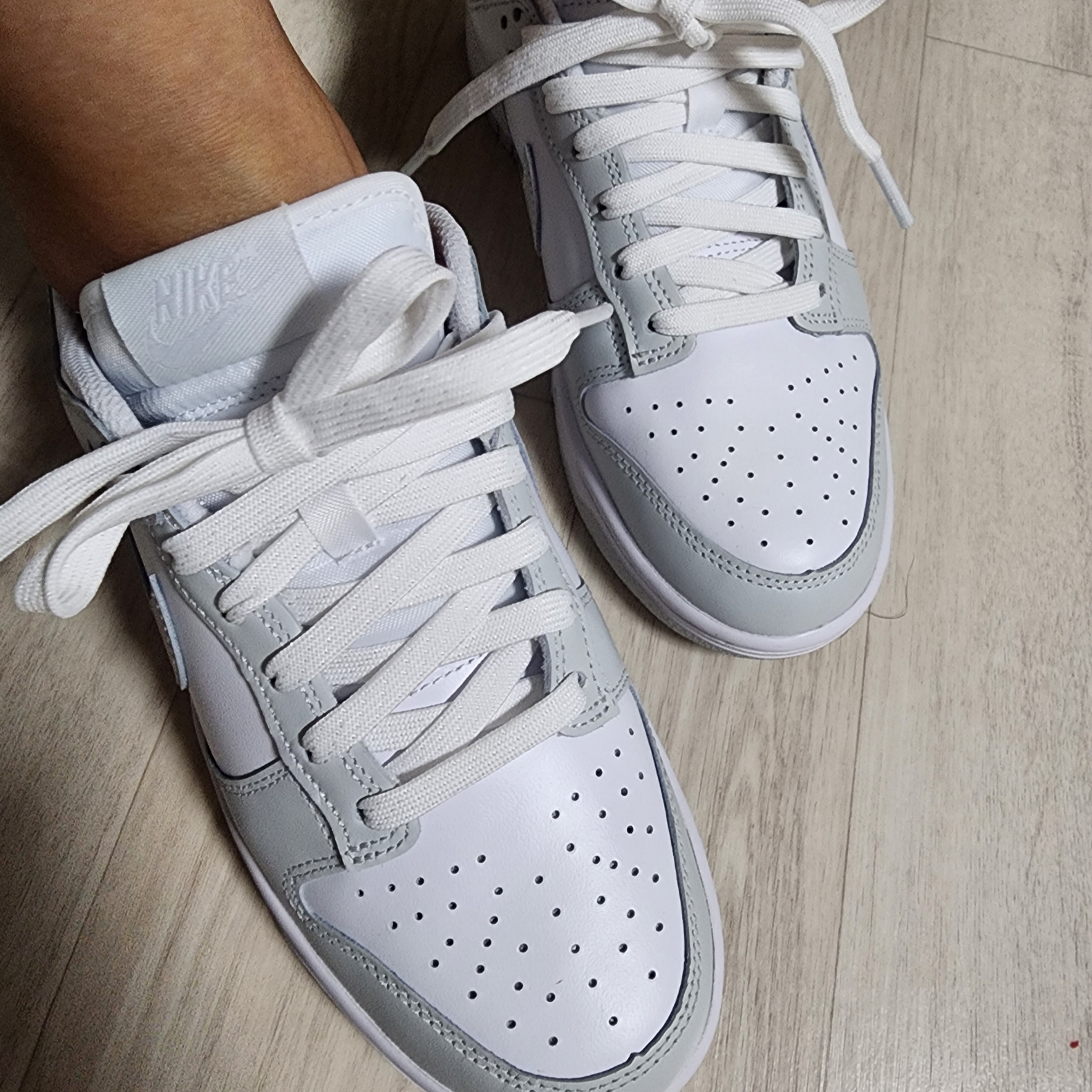(W) Nike Dunk Low Photon Dust 착용 스타일