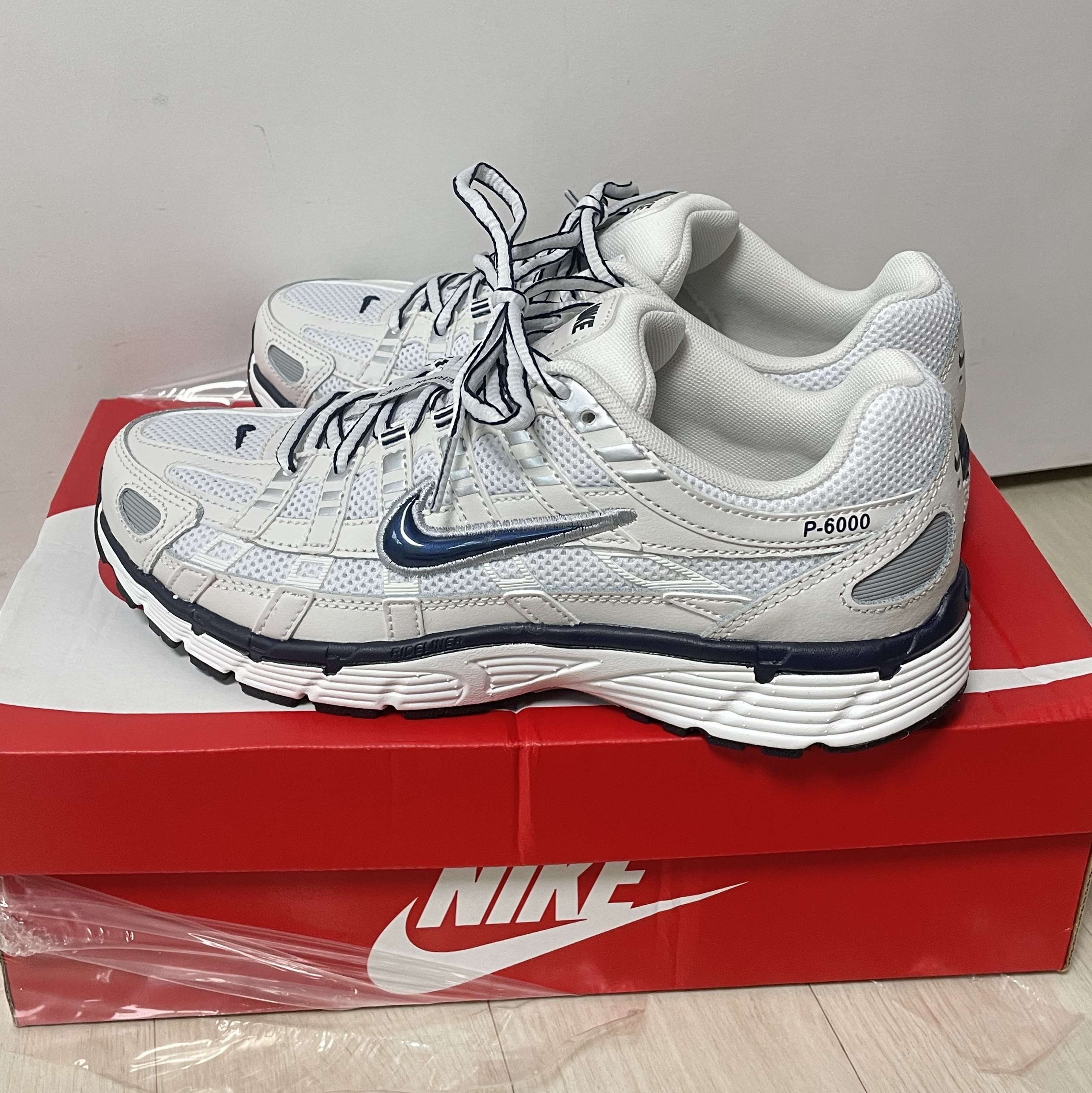 Nike P-6000 Phantom Summit White 착용 스타일 - 1