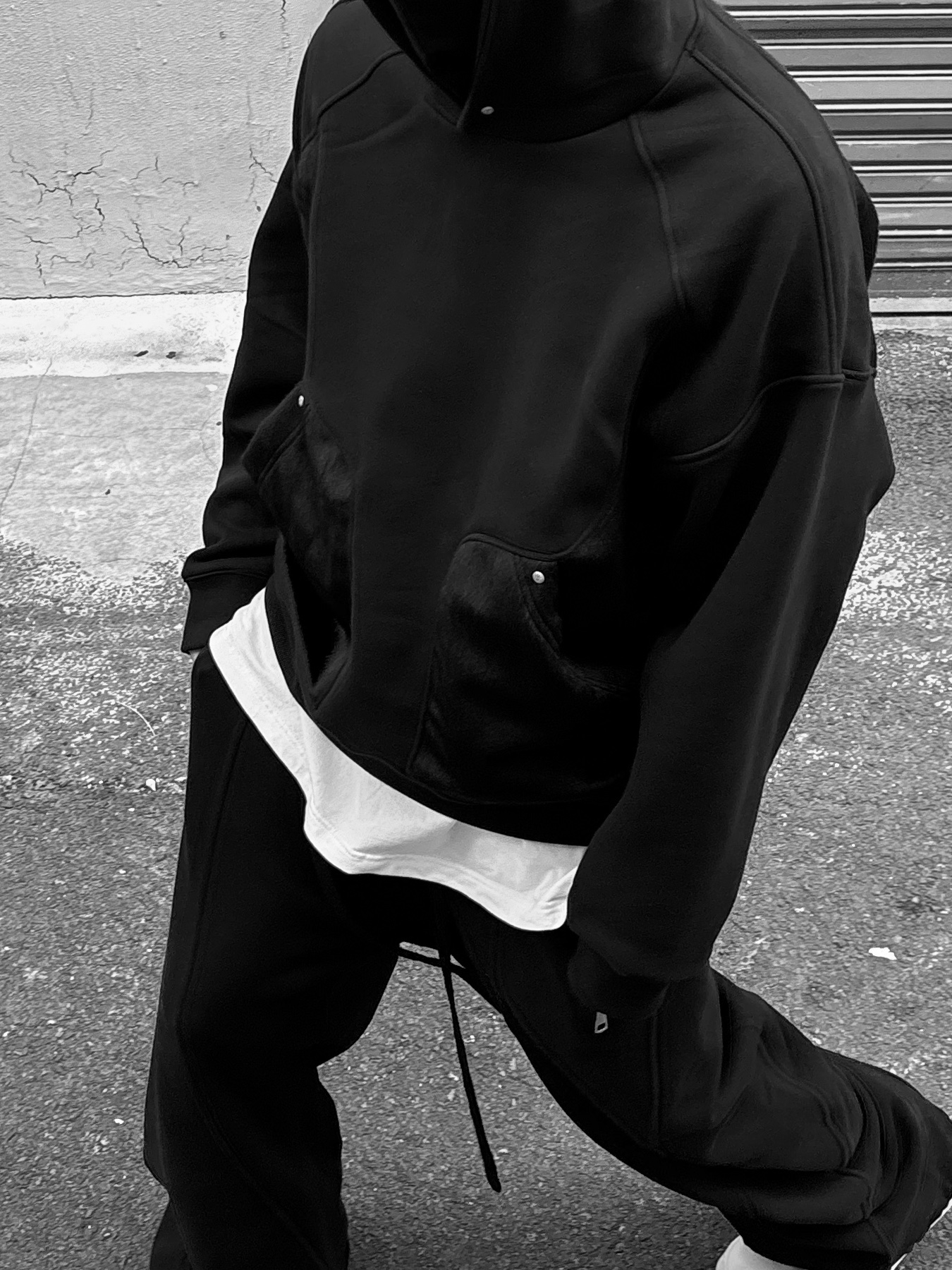 Wapworks Fur Scrap Heavy Sweat Hoodie Darkness 착용 스타일 - 3