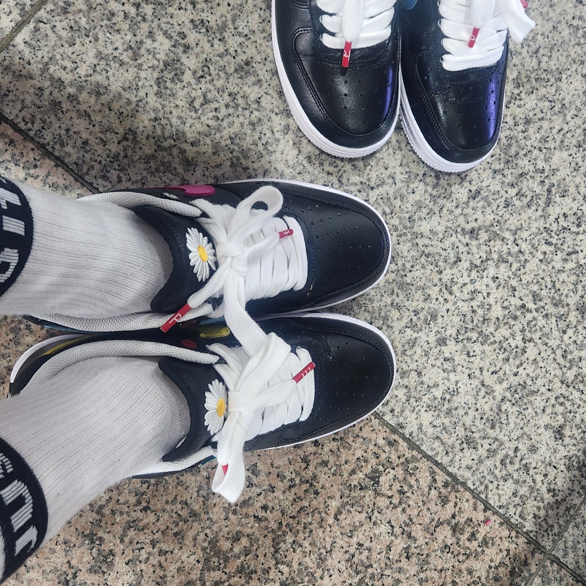 Nike x Peaceminusone Air Force 1 Low Para-Noise 3.0 Black and Multicolor 착용 스타일 - 3