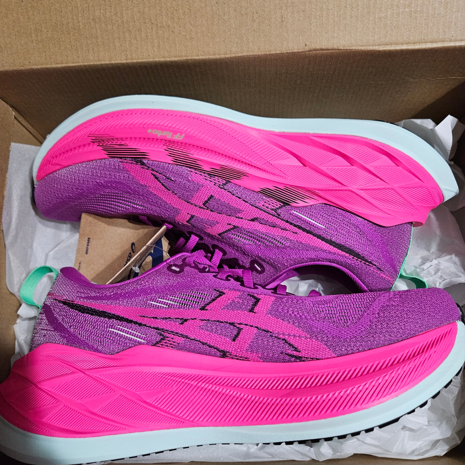 Asics Superblast 2 Bold Magenta Pink Glo 착용 스타일