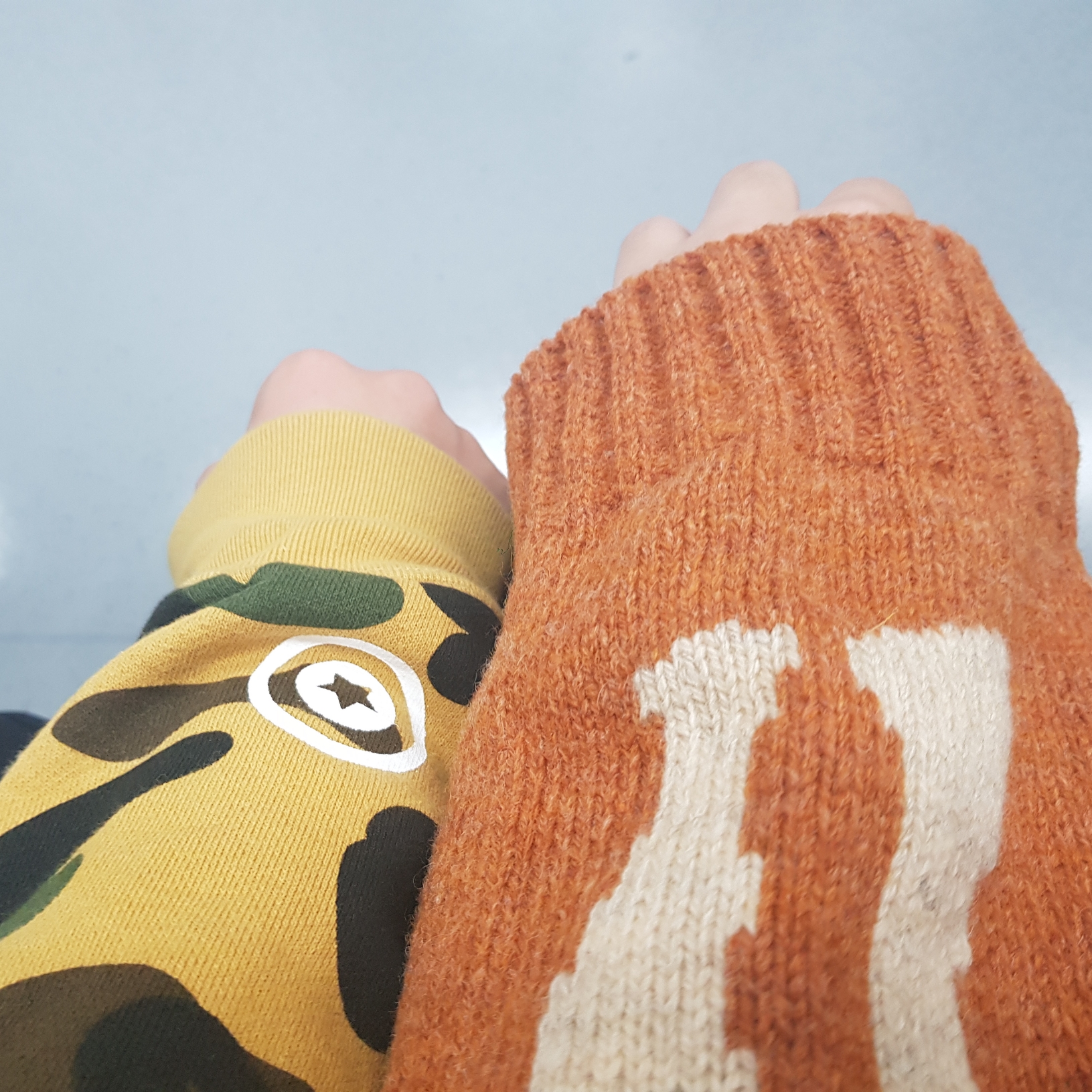 BAPE 1st Camo Shark Full Zip Hoodie Yellow, Kapital 5G Wool Bone Crewneck Sweater Orange 착용 스타일