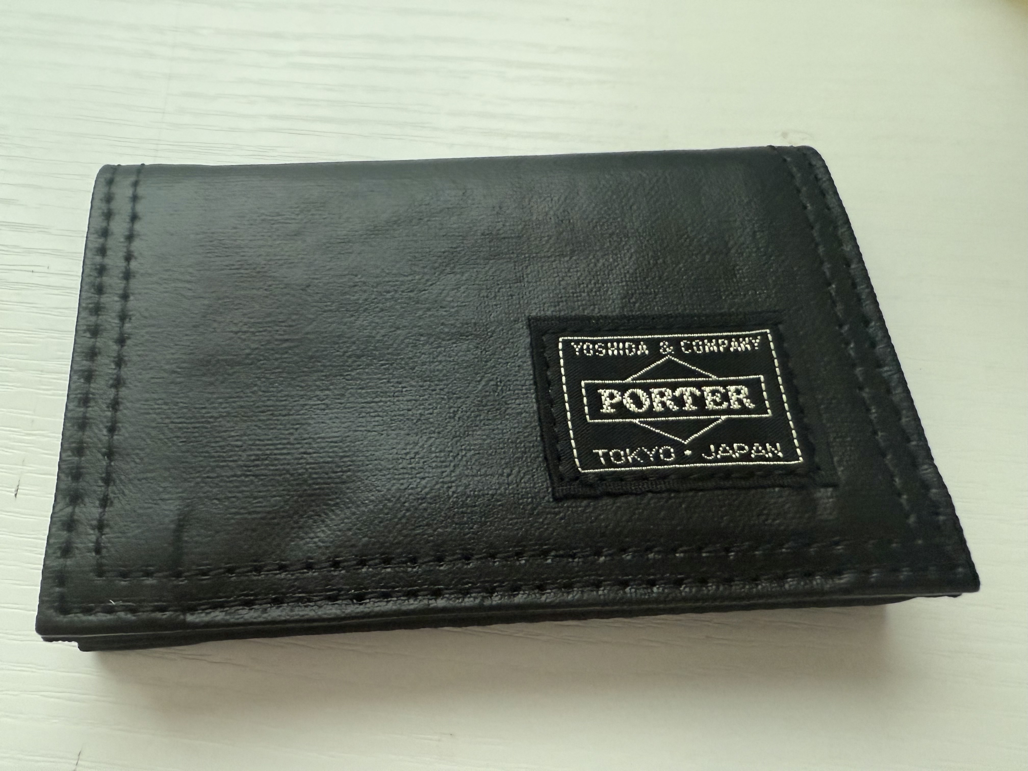 Porter Free Style Card Case Black 착용 스타일 - 1