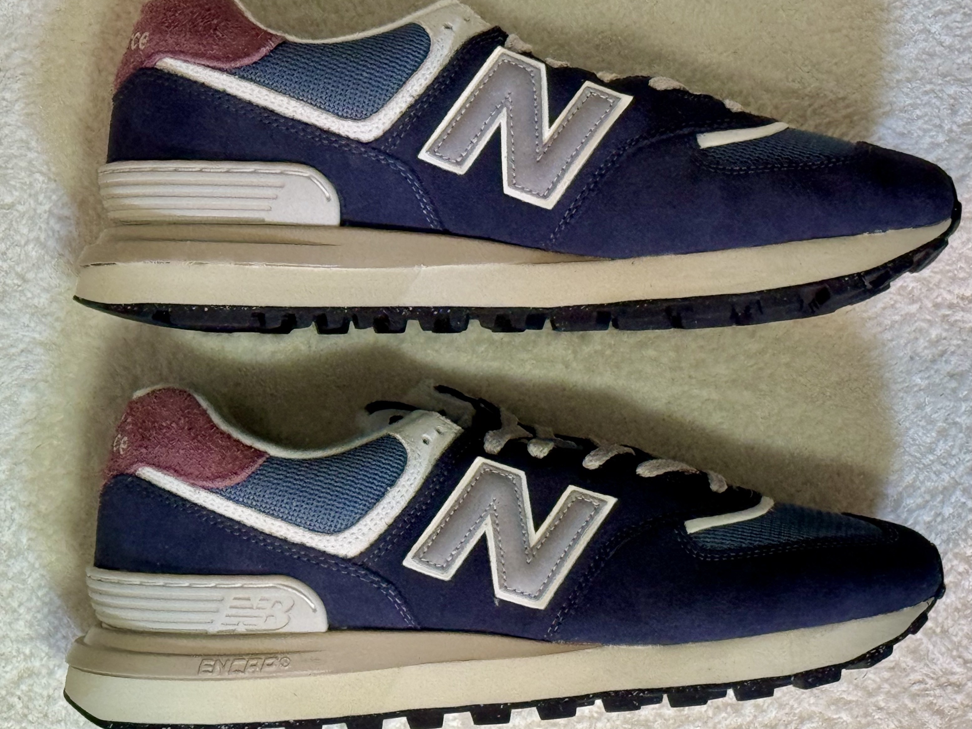 New Balance 574 Legacy Grey Navy 착용 스타일 - 4