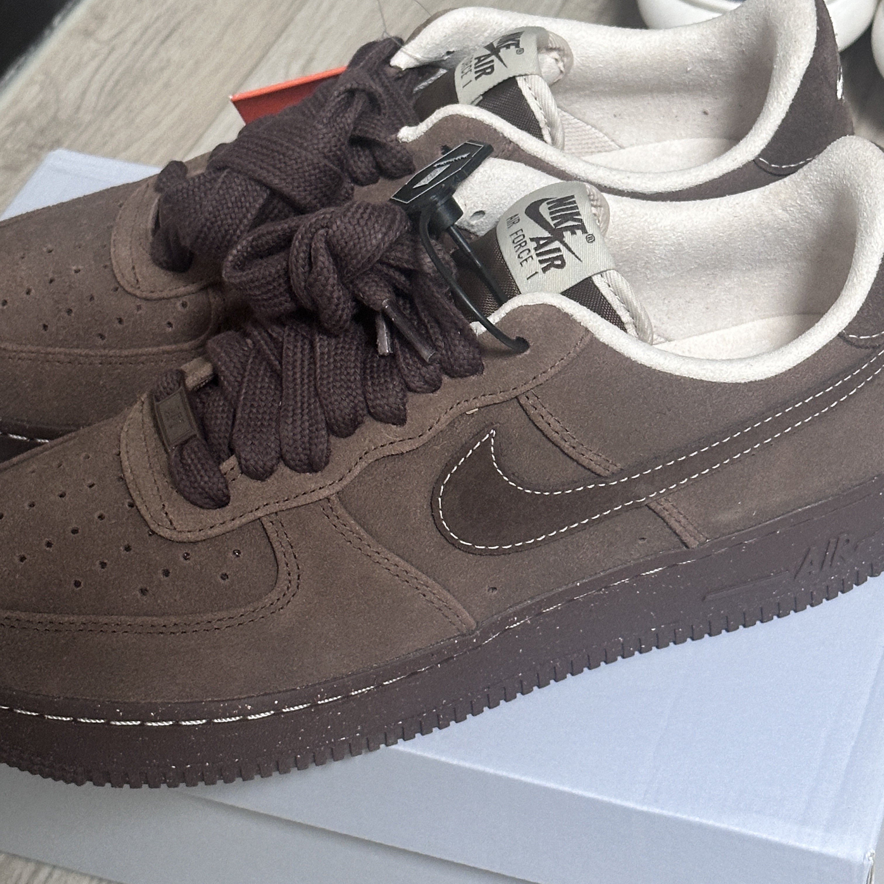 (W) Nike Air Force 1 '07 Cacao Wow 착용 스타일
