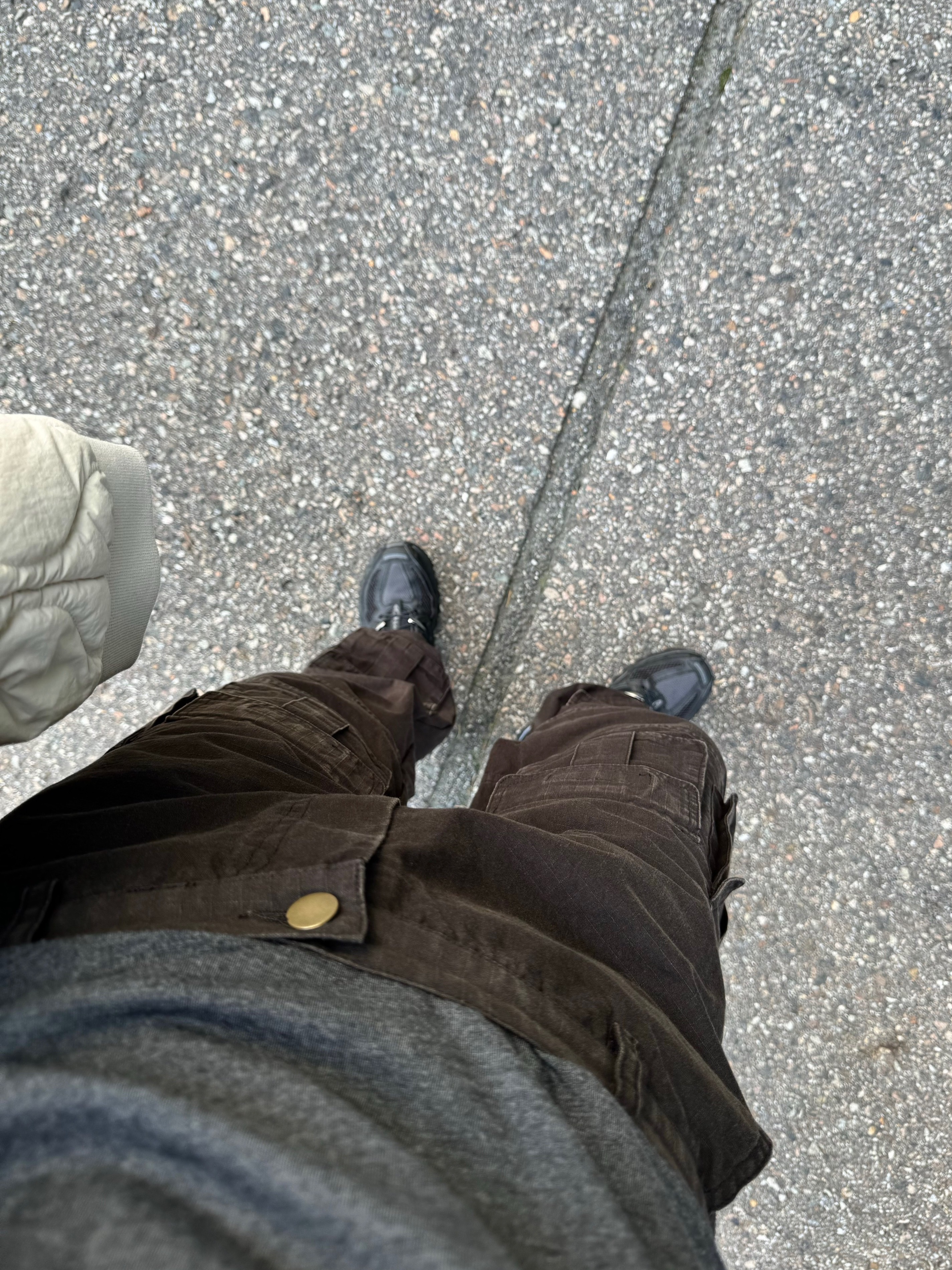 Undermycar Chiva Vintage Coating Multi Cargo Pants Mulch - 23SS, Salomon ACS Pro ADV Triple Black 착용 스타일 - 5