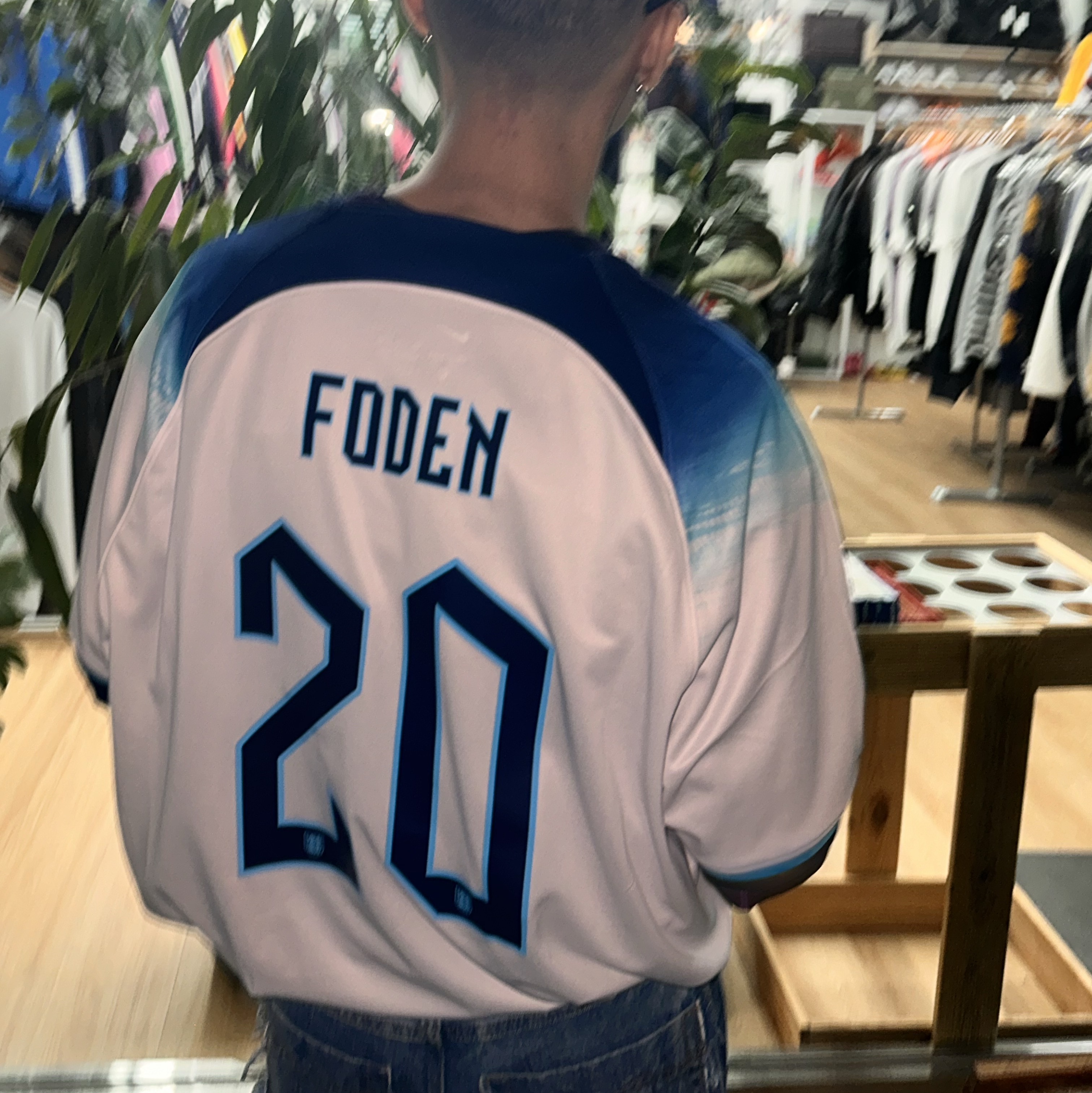 Nike England 2022/23 Dri-Fit Stadium Home Jersey White Blue Fury (Non Marking Ver.) 착용 스타일 - 2