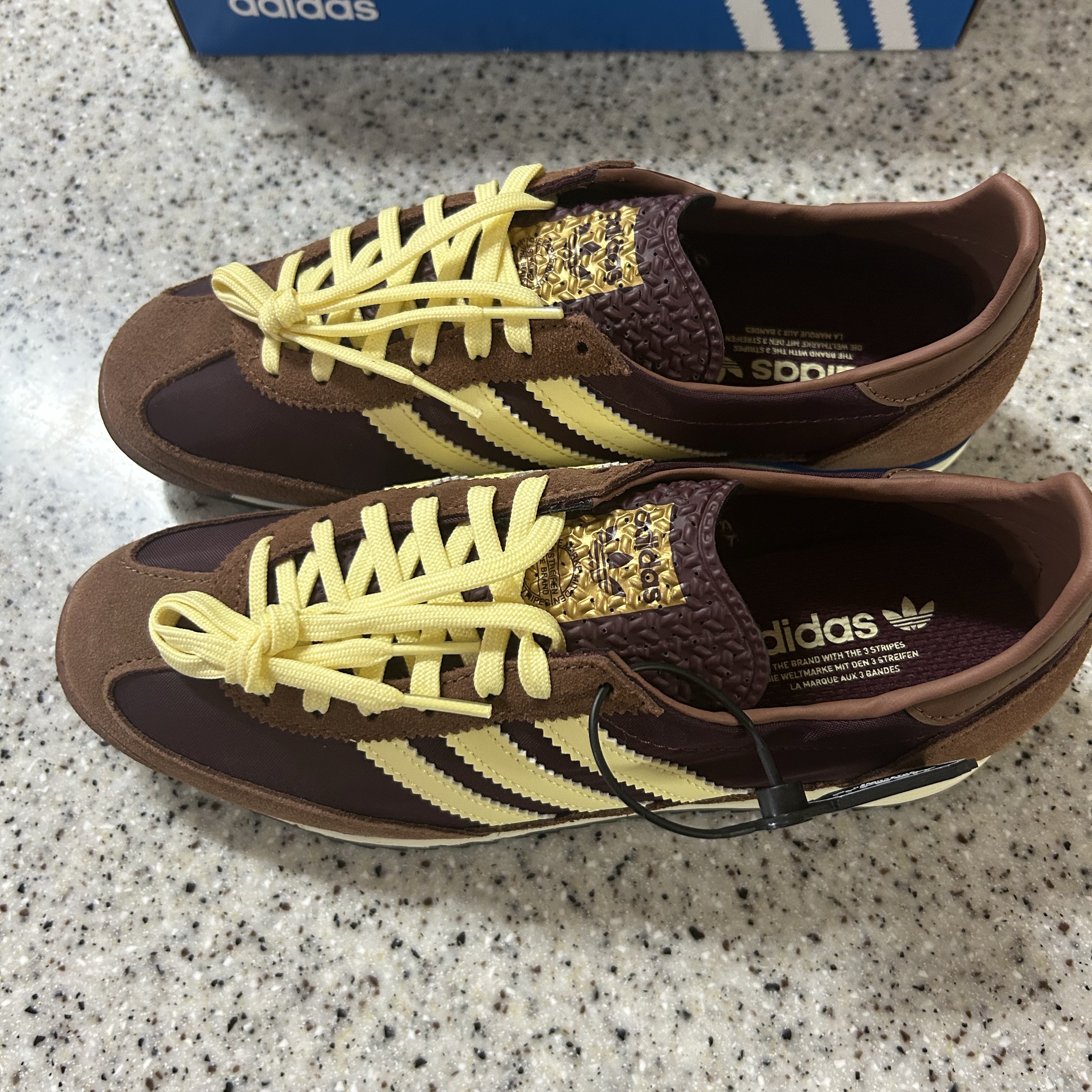 (W) Adidas SL 72 OG Maroon Almost Yellow 착용 스타일