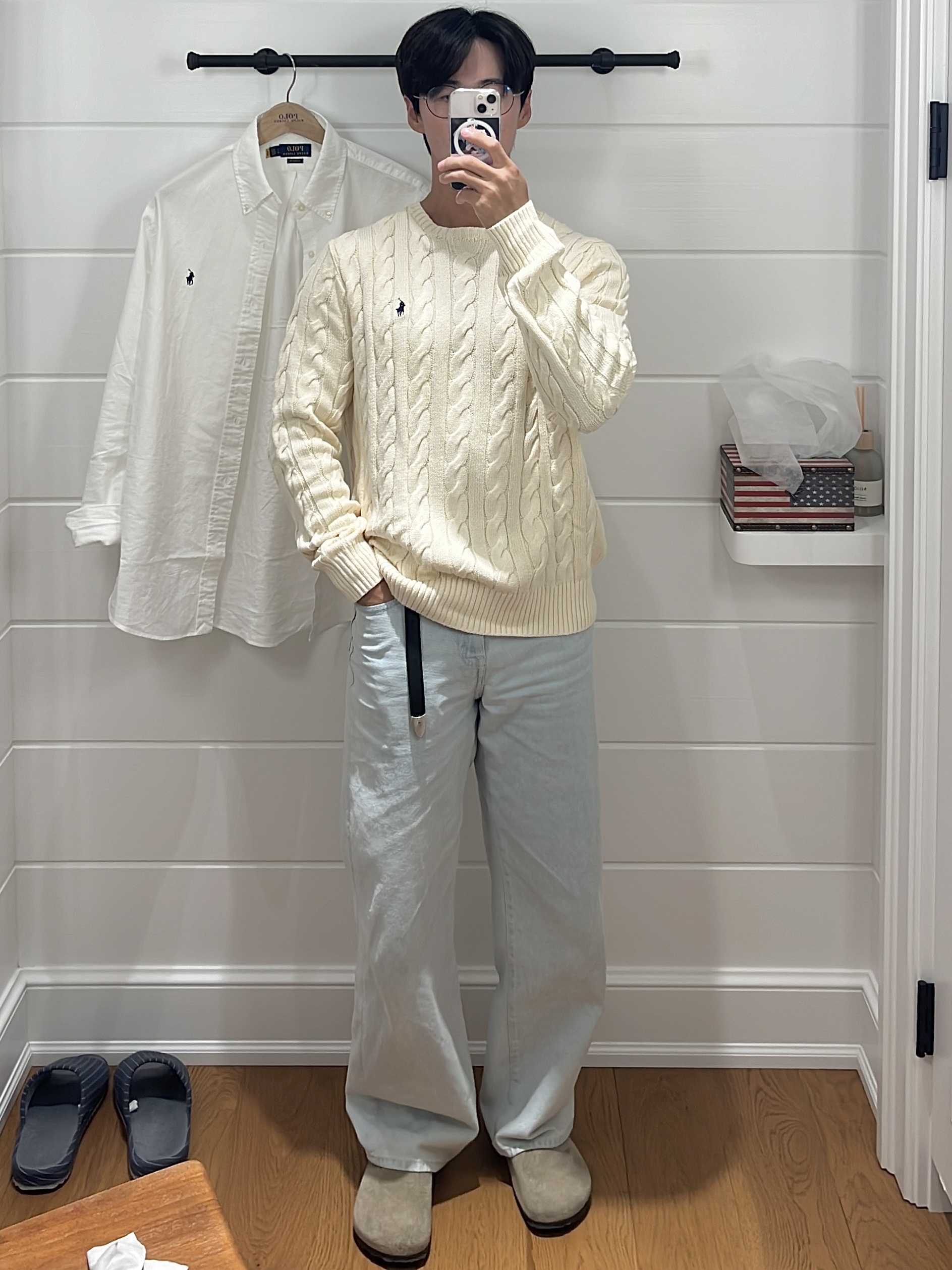 [30% 적립] Polo Ralph Lauren Classic Fit Garment Dyed Oxford Shirt White, Polo Ralph Lauren Cable Knit Cotton Sweater Natural 착용 스타일