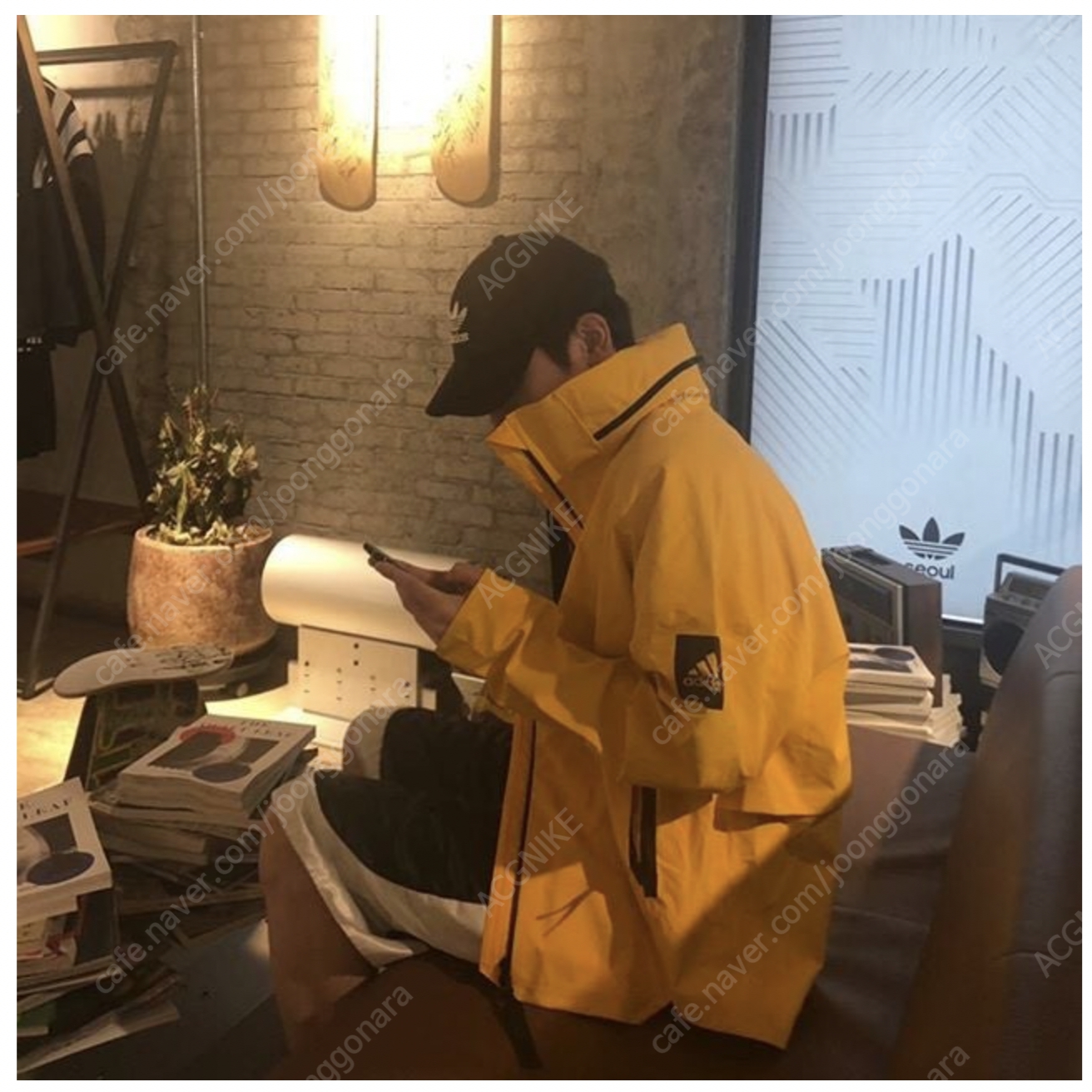 Adidas Myshelte Rain.RDY Jacket Active Gold - KR Sizing 착용 스타일 - 5