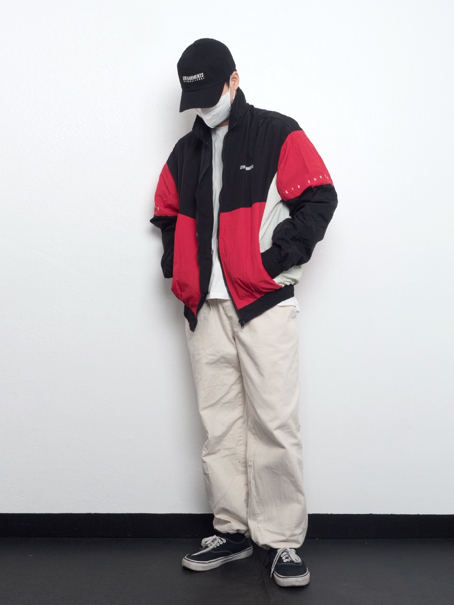 QT8 Garments TL Old Track Jacket Black/Red, QT8 GARMENTS BN I.T Logo Ball Cap Black 착용 스타일 - 1