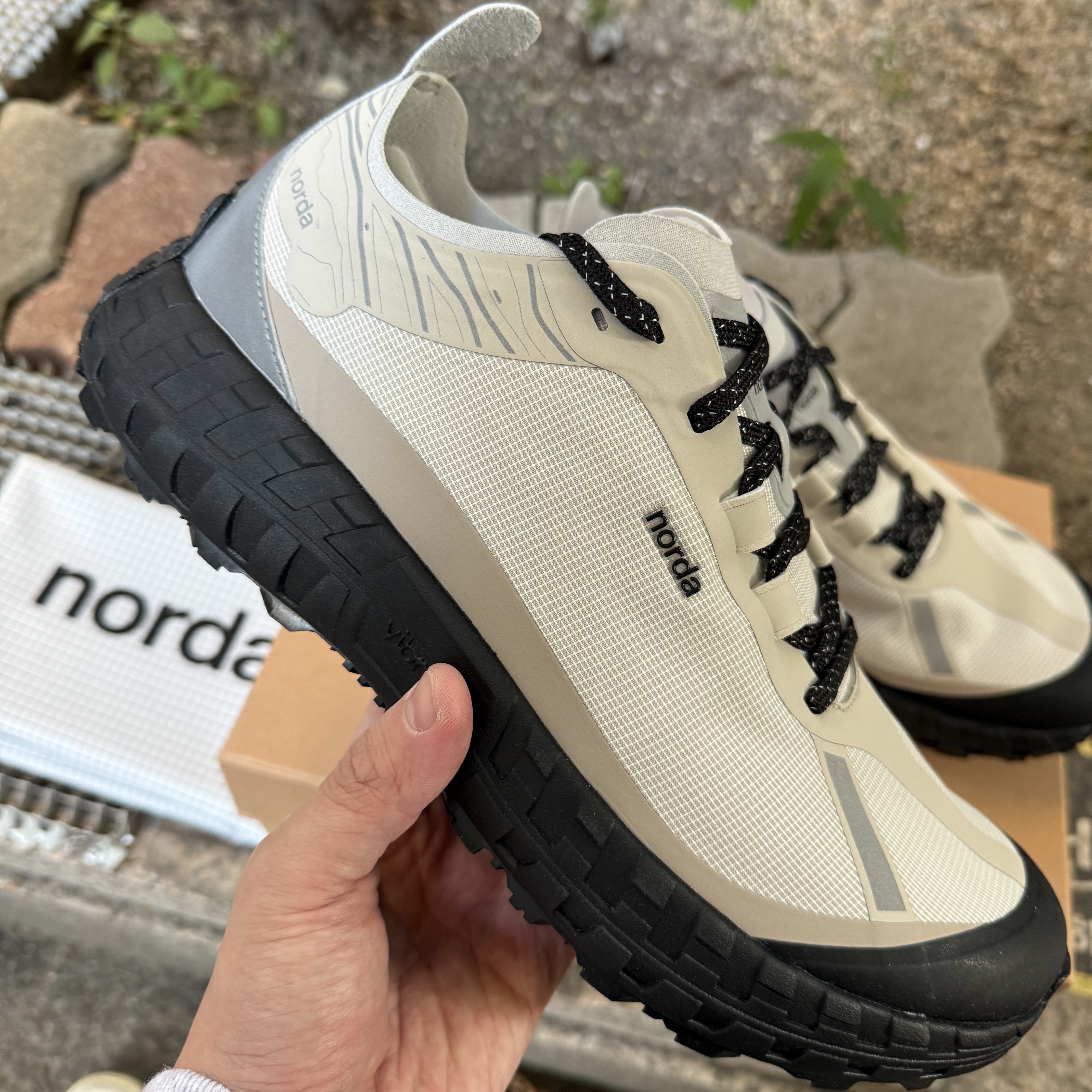 Norda 001/A Cinder 착용 스타일 - 2