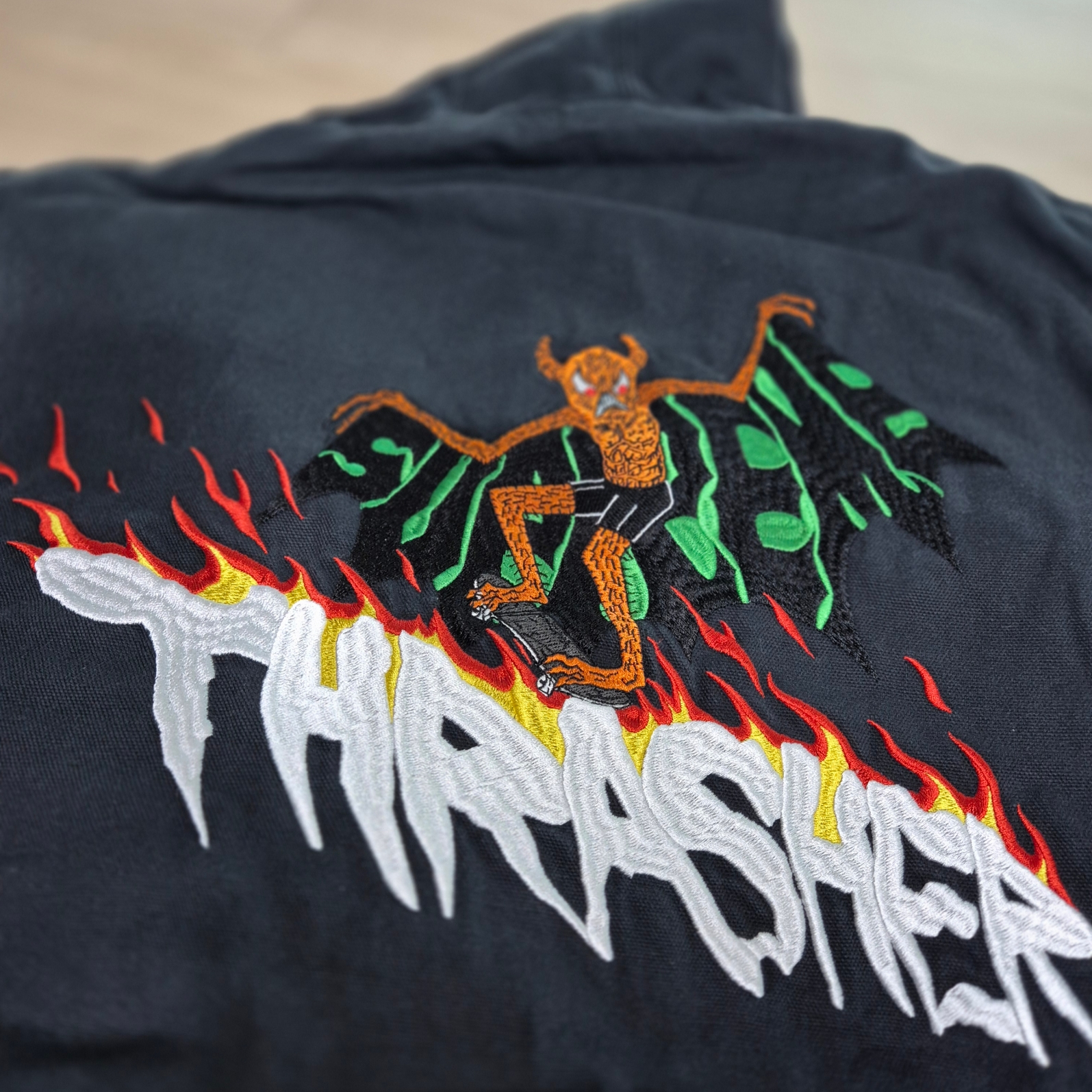 Supreme x Thrasher Hooded Work Jacket Black - 24FW 착용 스타일 - 5