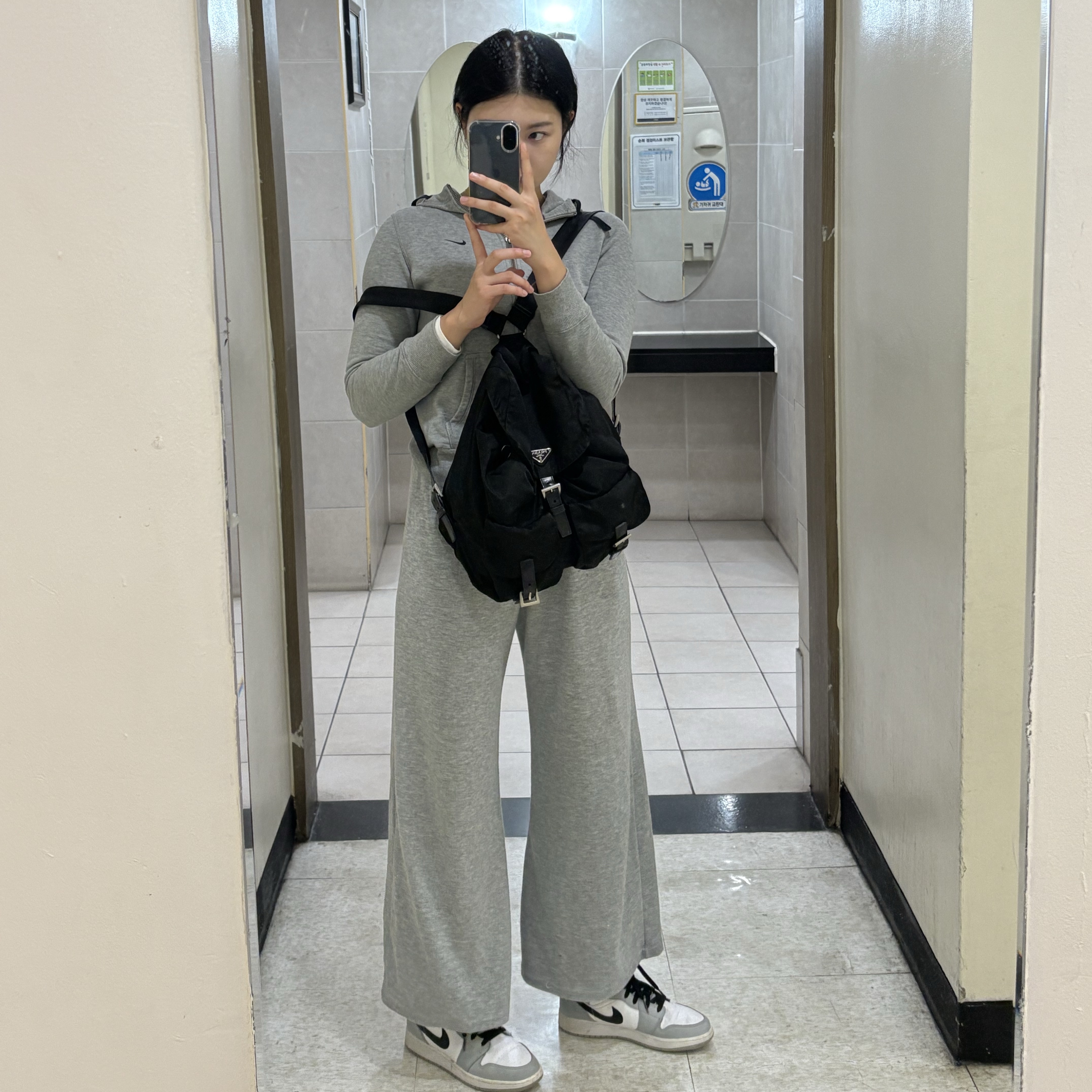 Jordan 1 Low Light Smoke Grey 착용 스타일 - 1