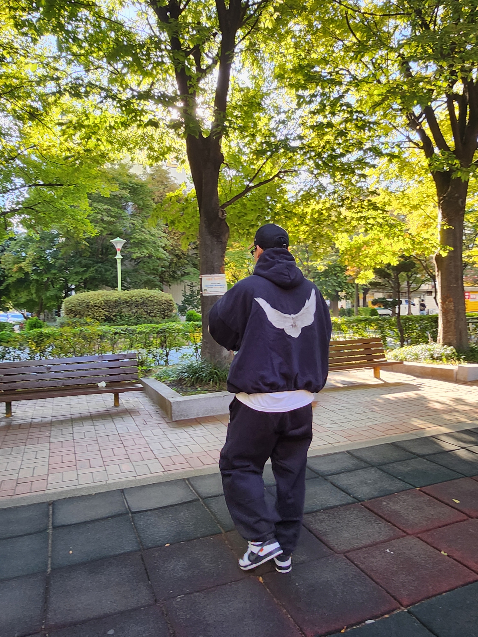 Yeezy Gap Engineered By Balenciaga Dove Hoodie Washed Black, Nike x Stussy NRG Washed Fleece Pants Black (DO5296-010) 착용 스타일