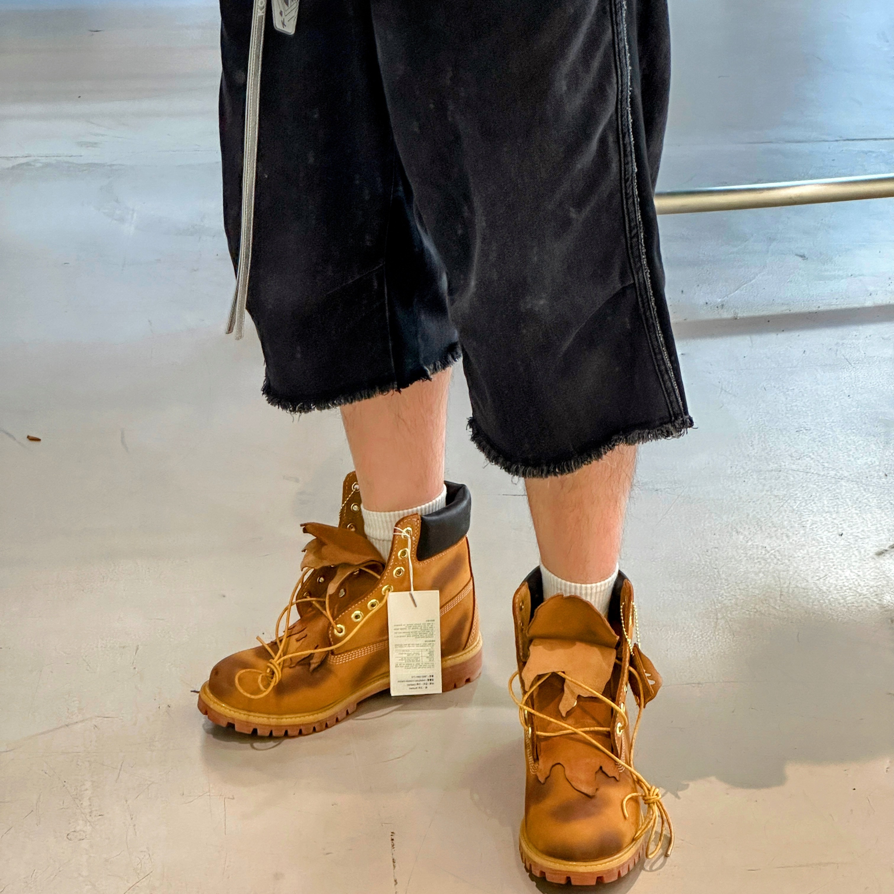 Timberland x Surgery 6 inch Boot Yellow - Wide 착용 스타일