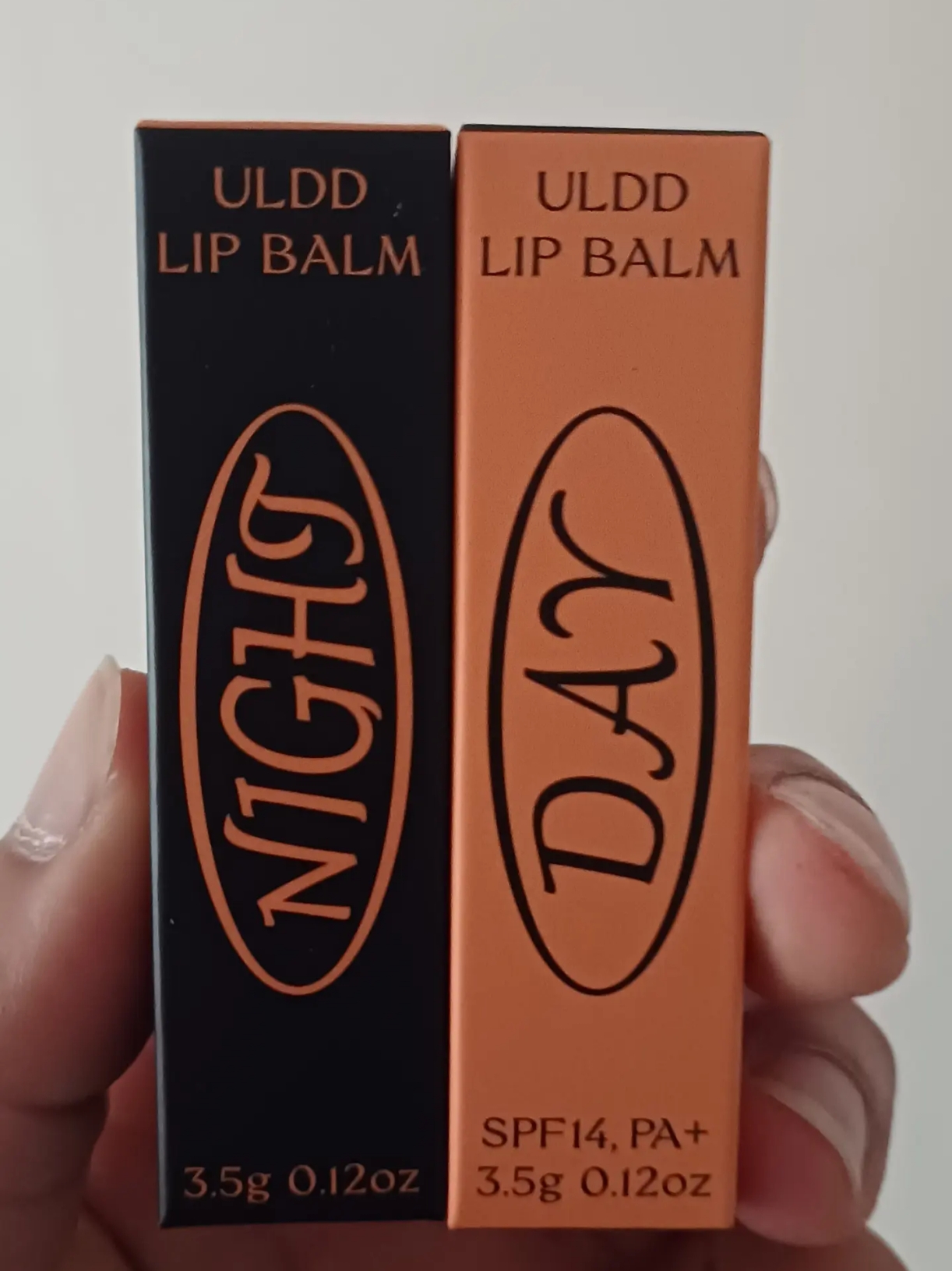 ULDD Day & Night Lip Balm 착용 스타일