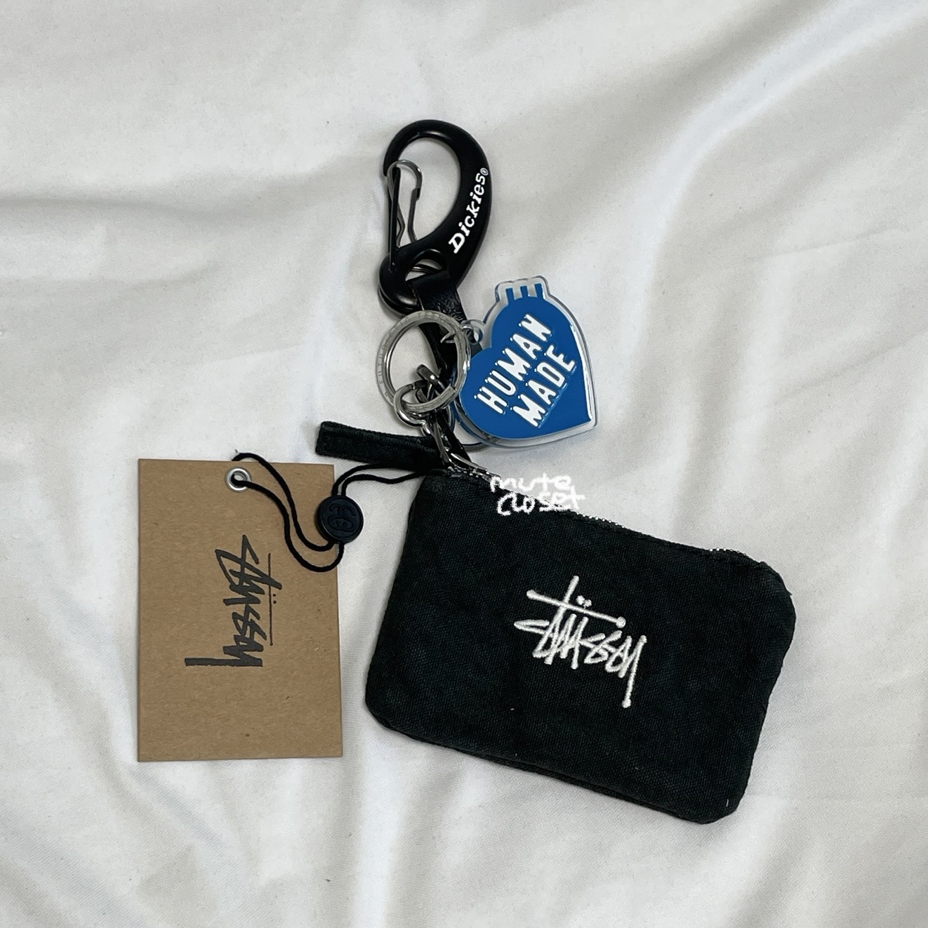 Stussy Canvas Coin Pouch Washed Black, Human Made Acrylic Heart Keyring Blue 착용 스타일