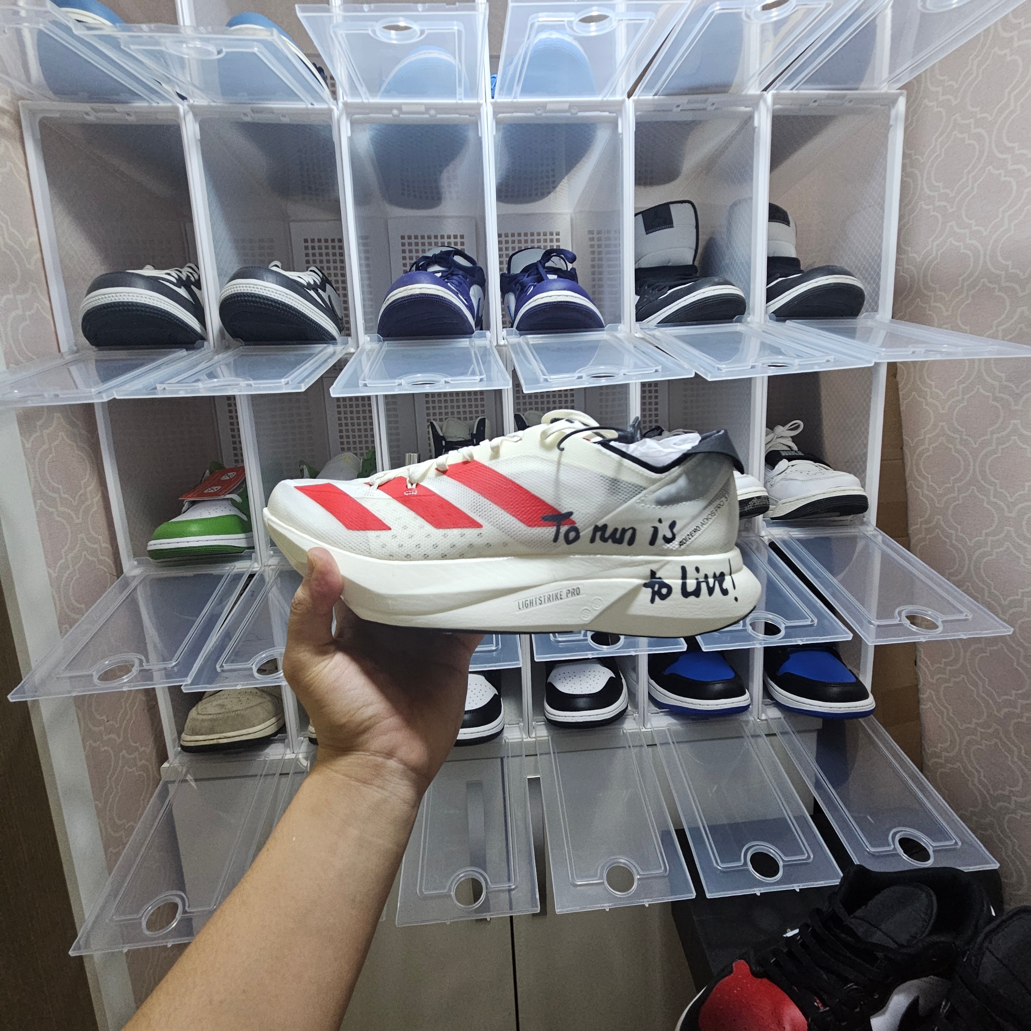 Adidas Adizero Adios Pro 3 Off White Better Scarlet 착용 스타일