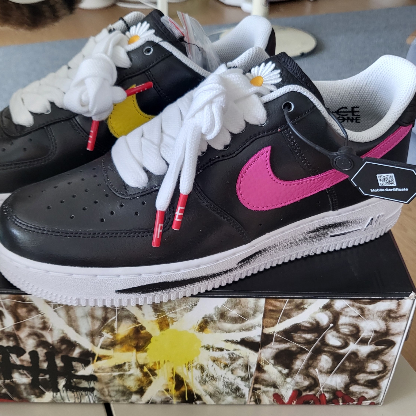 Nike x Peaceminusone Air Force 1 Low Para-Noise 3.0 Black and Multicolor 착용 스타일