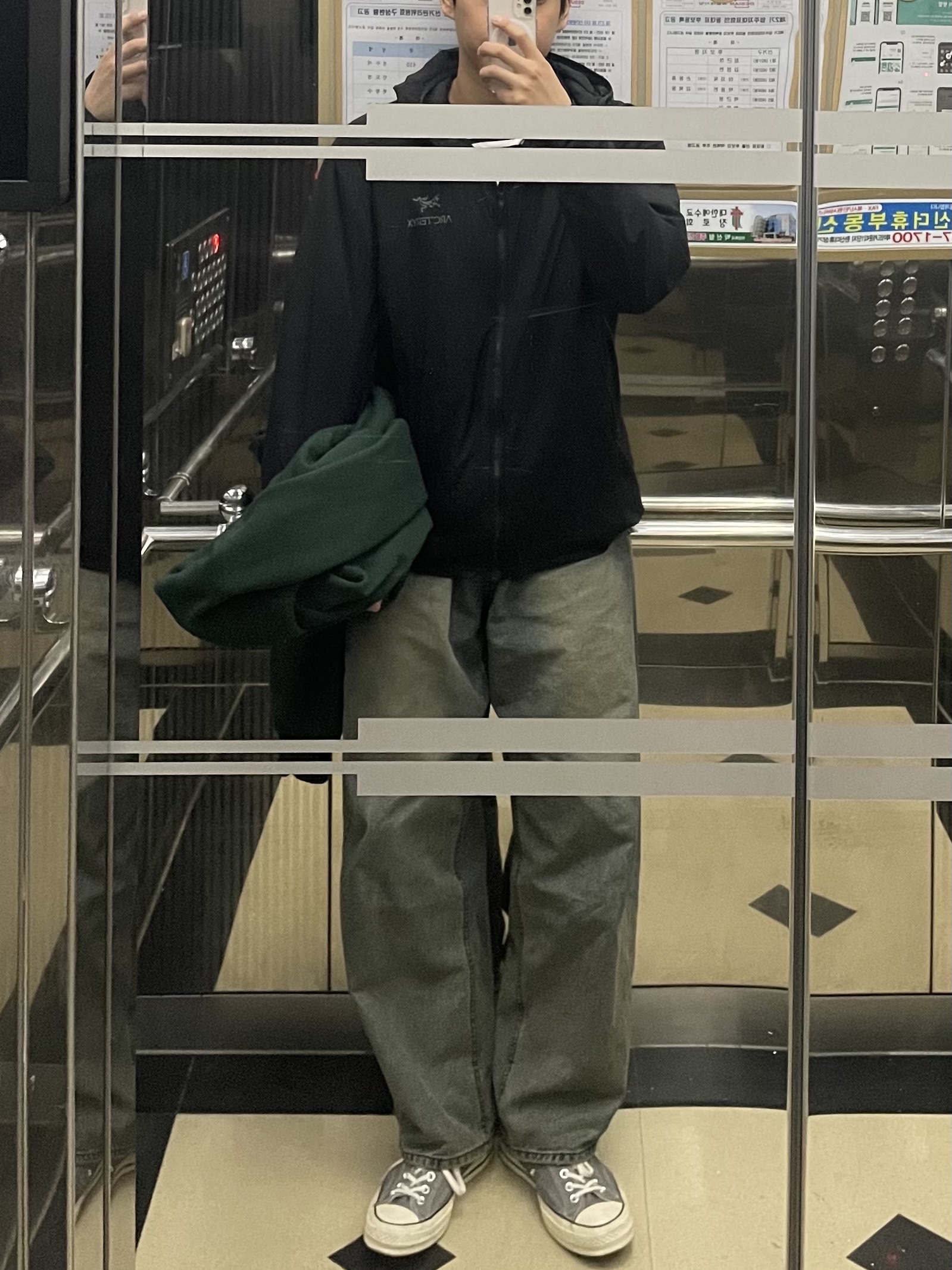 Arc'teryx Atom LT Hoody Black 착용 스타일