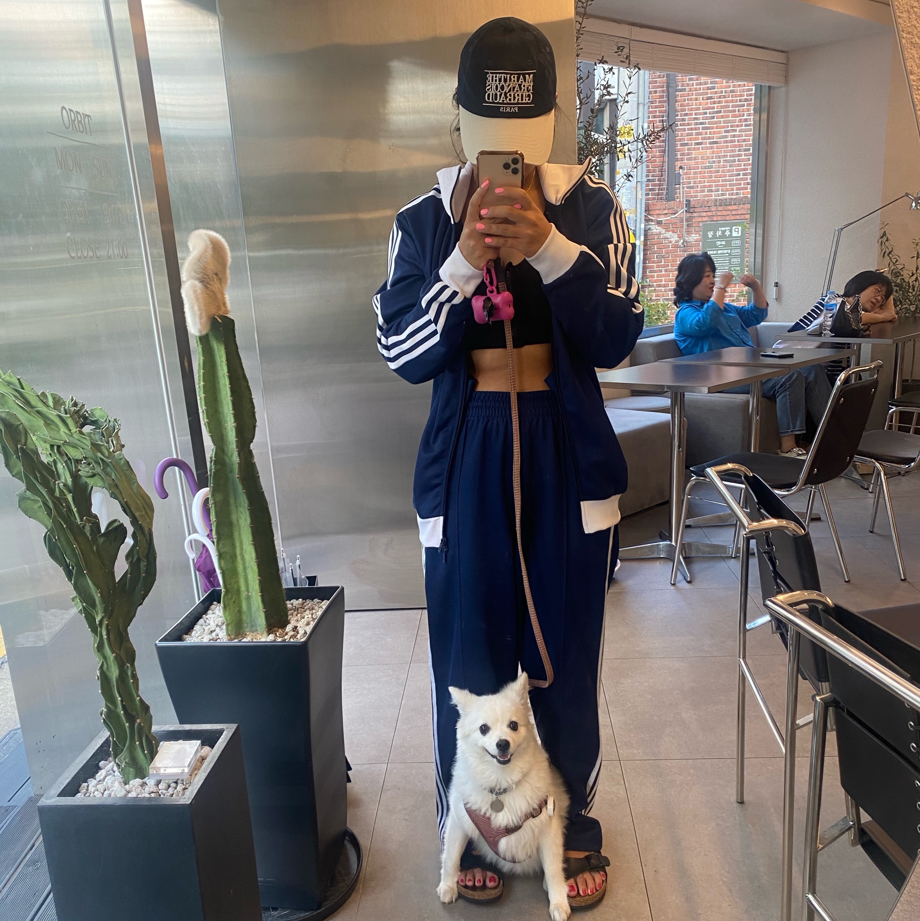 Adidas Adicolor Classic Beckenbauer Track Top Night Indigo - KR Sizing, Adidas Adicolor Baggy Fit Firebird Track Pants Night Indigo - KR Sizing 착용 스타일 - 1