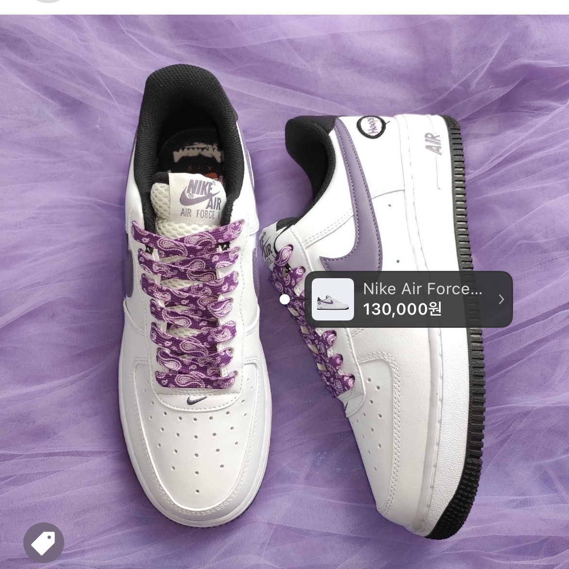 (W) Nike Air Force 1 '07 Essential Paisley Swoosh White Black 착용 스타일 - 3