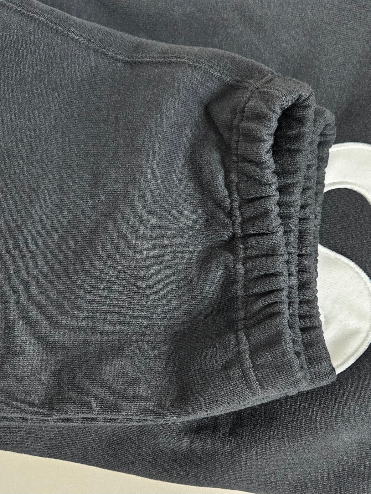 Supreme Satin Applique Sweatpants Black - 24FW 착용 스타일 - 6