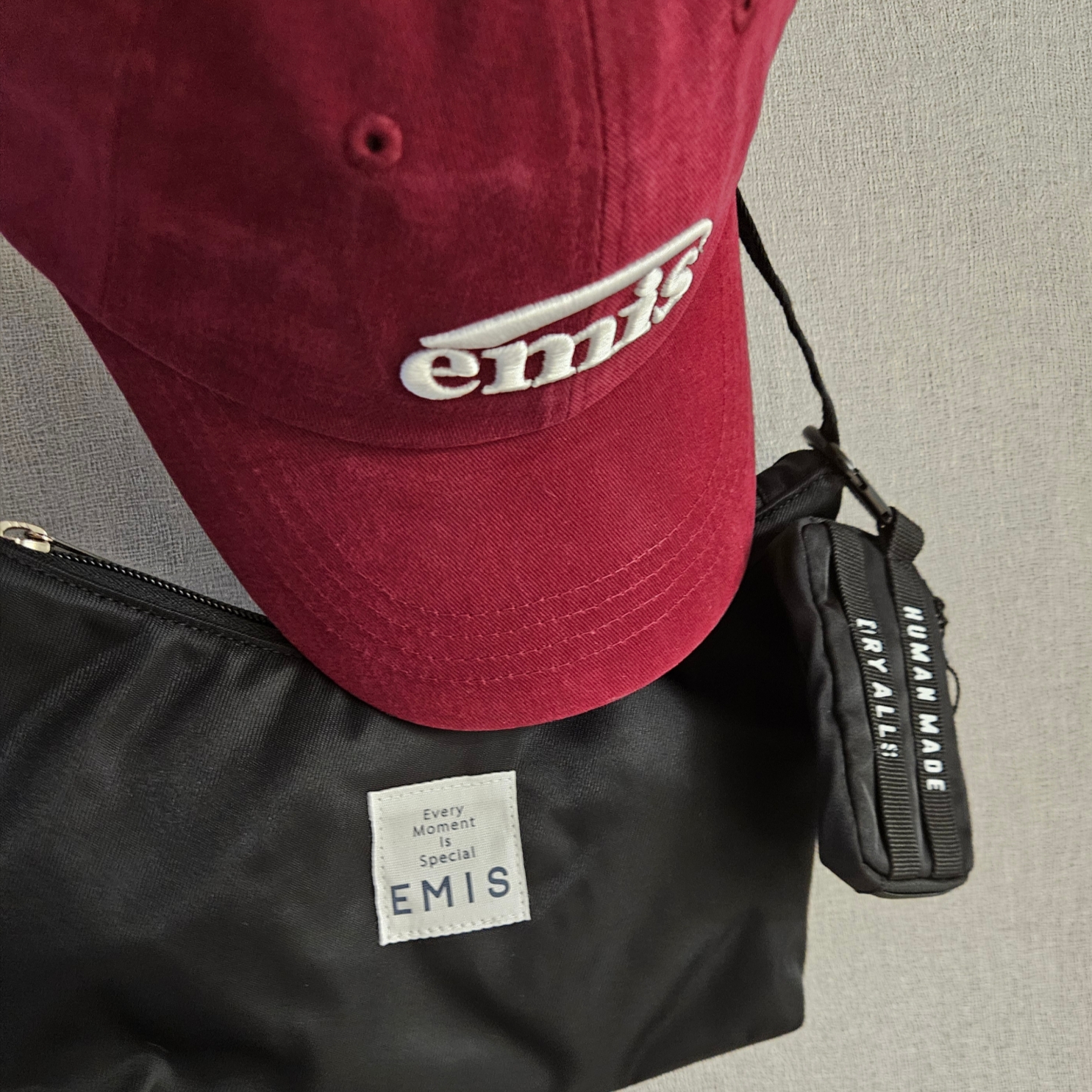 Human Made Military Card Case Black, Emis Emis Hobo Bag Black 착용 스타일