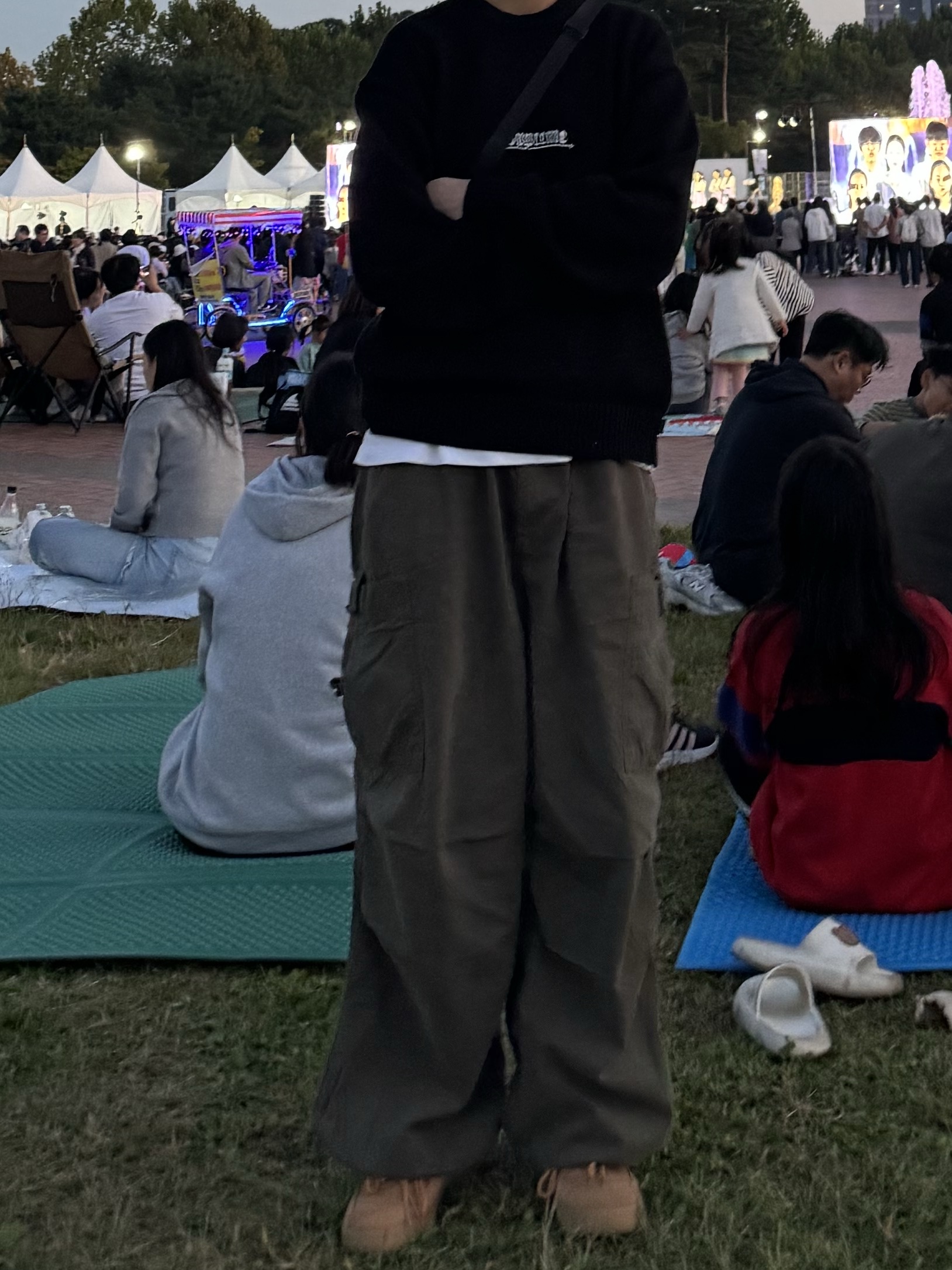 Supreme Old English Sweater Black - 24SS, Nike x Supreme Air Force 1 Low Flax 착용 스타일