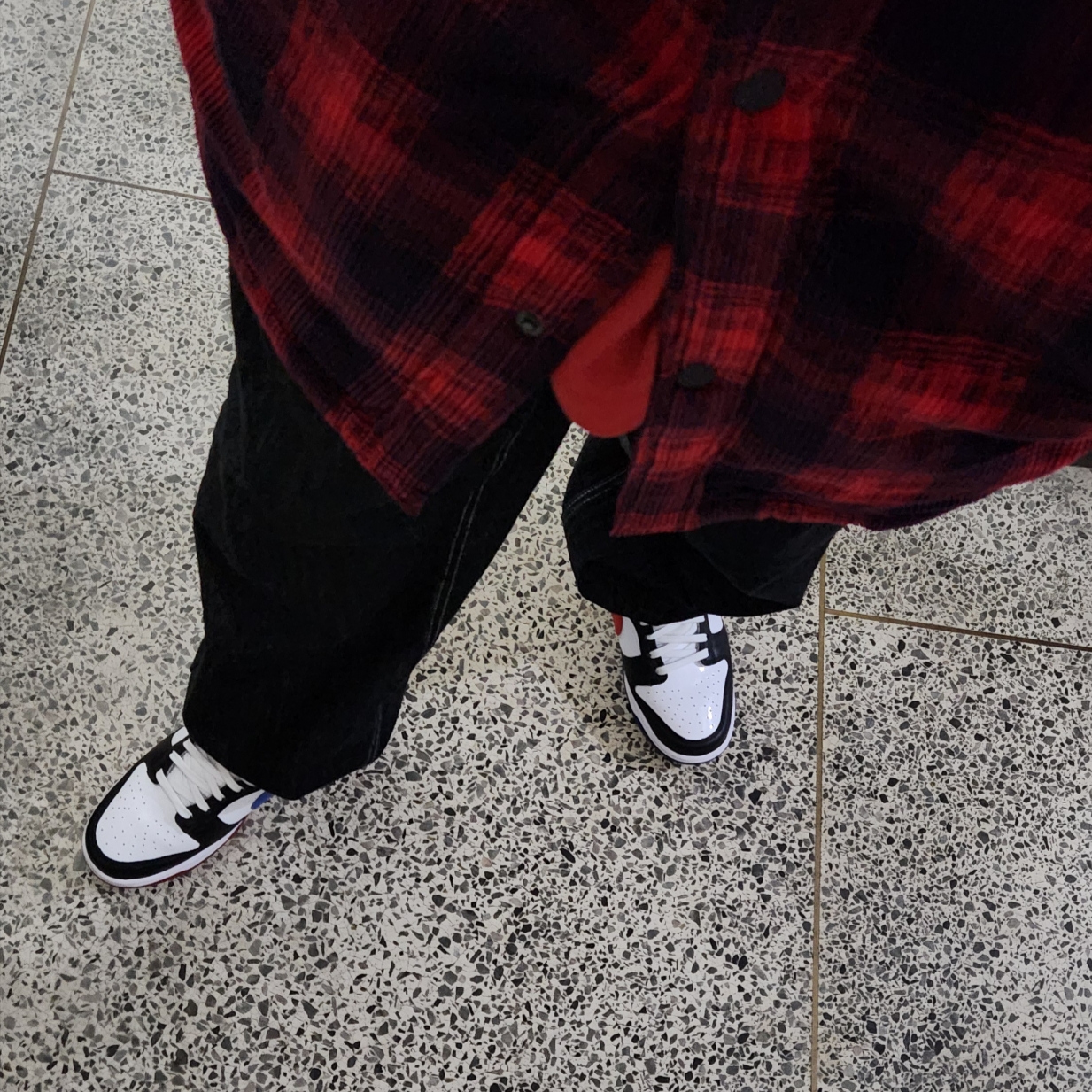 Nike Dunk Low SE Seoul 착용 스타일